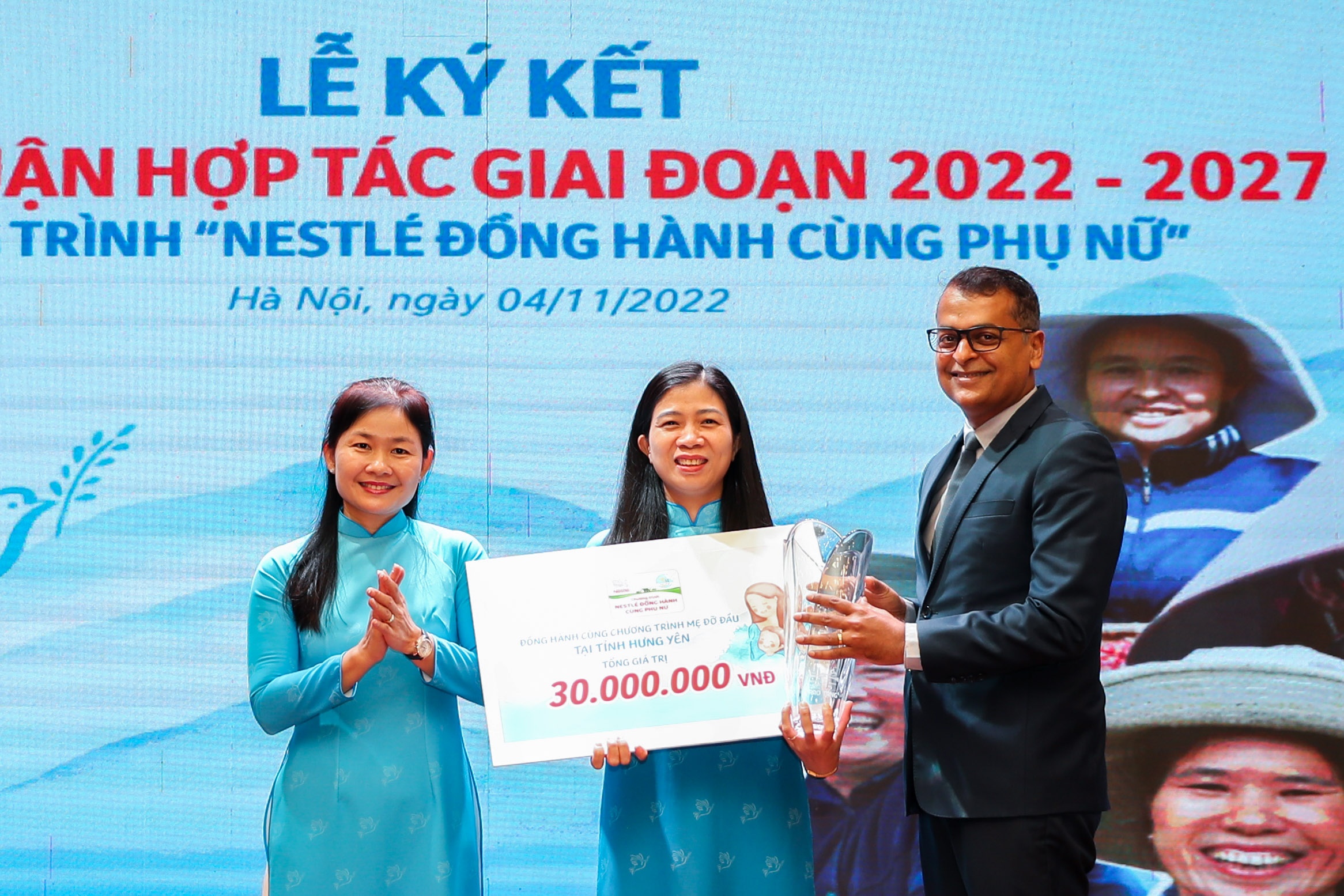 Phu nu lam kinh te anh 10