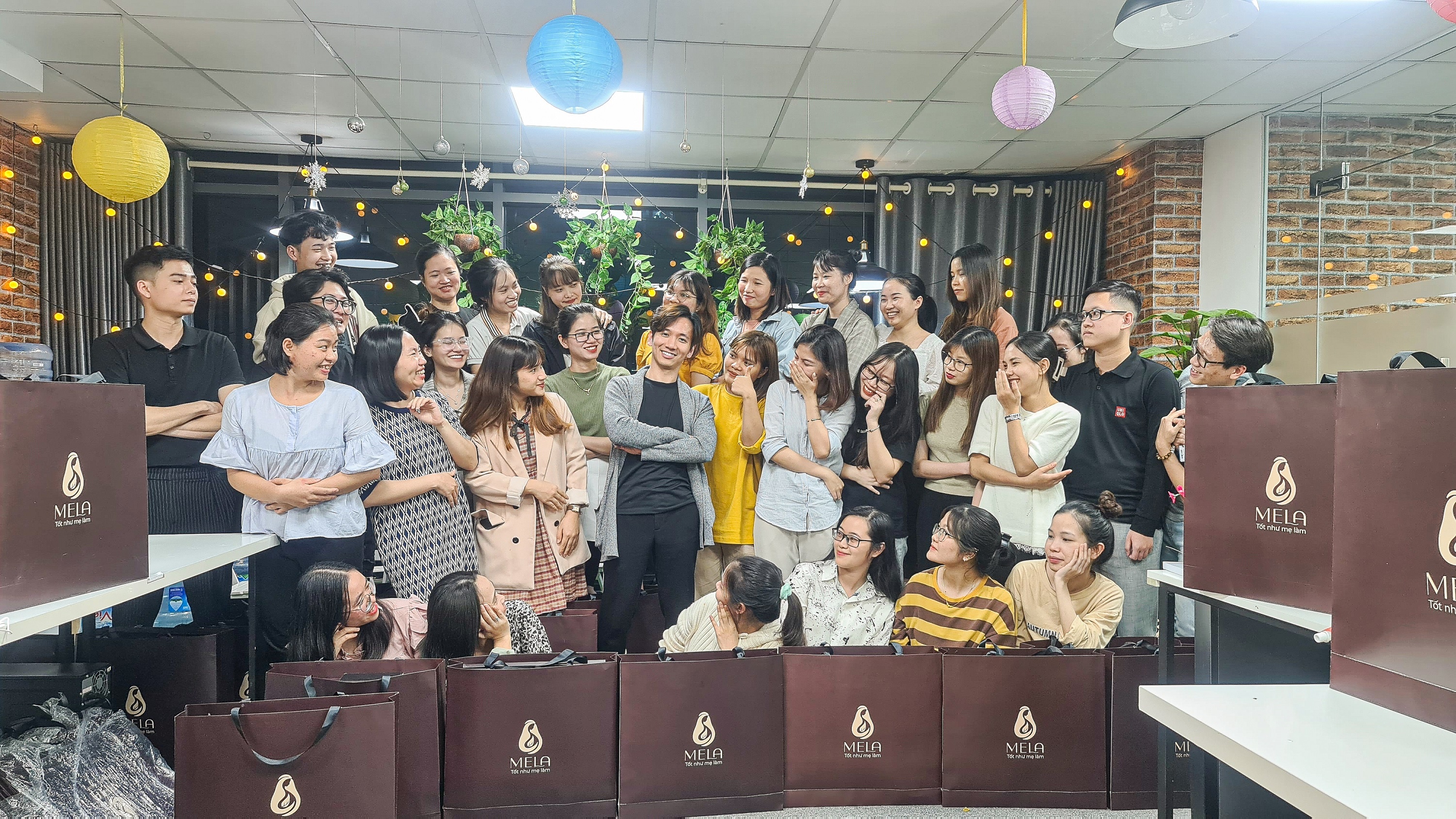 Mela,  my pham anh 3