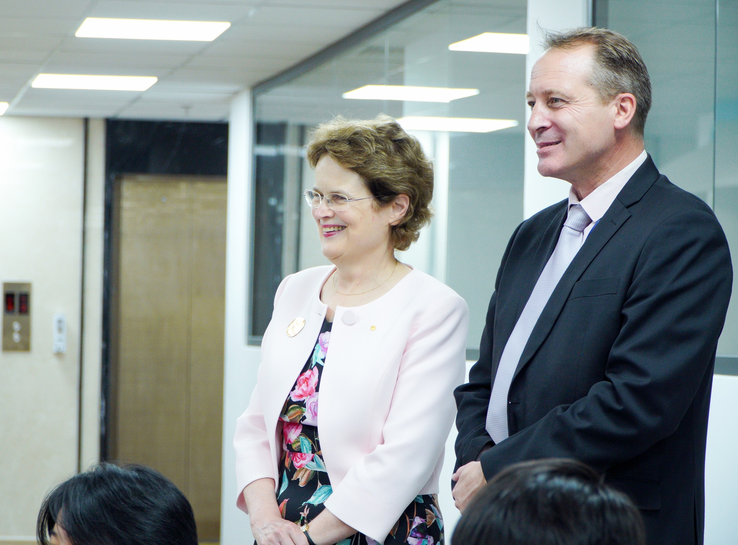 ‘Nguoi tre nen y thuc ve nhung van de lon dang dien ra’ hinh anh