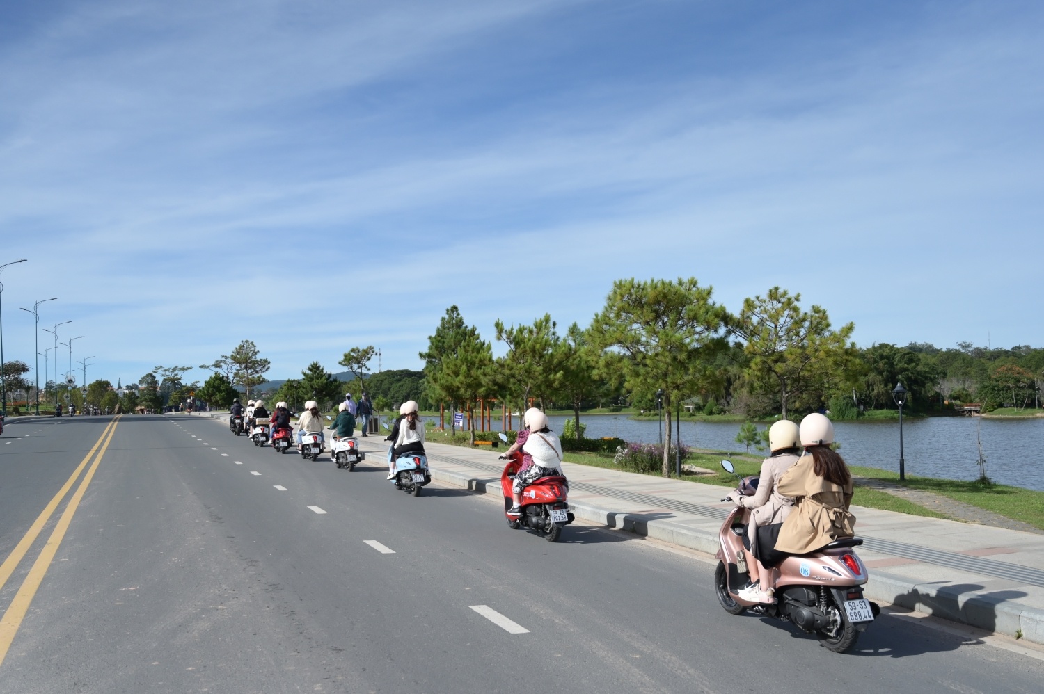 Yamaha Grande,  Touring and Glamping anh 2