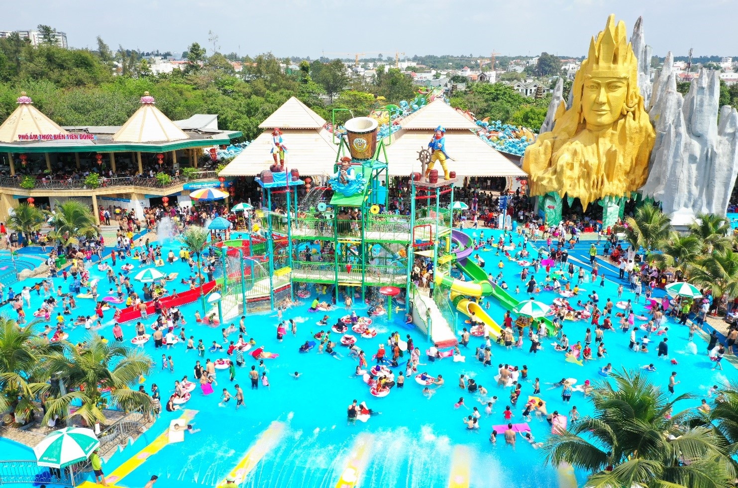 Suoi Tien tri an Ngay Nha giao Viet Nam bang nhieu uu dai hap dan hinh anh