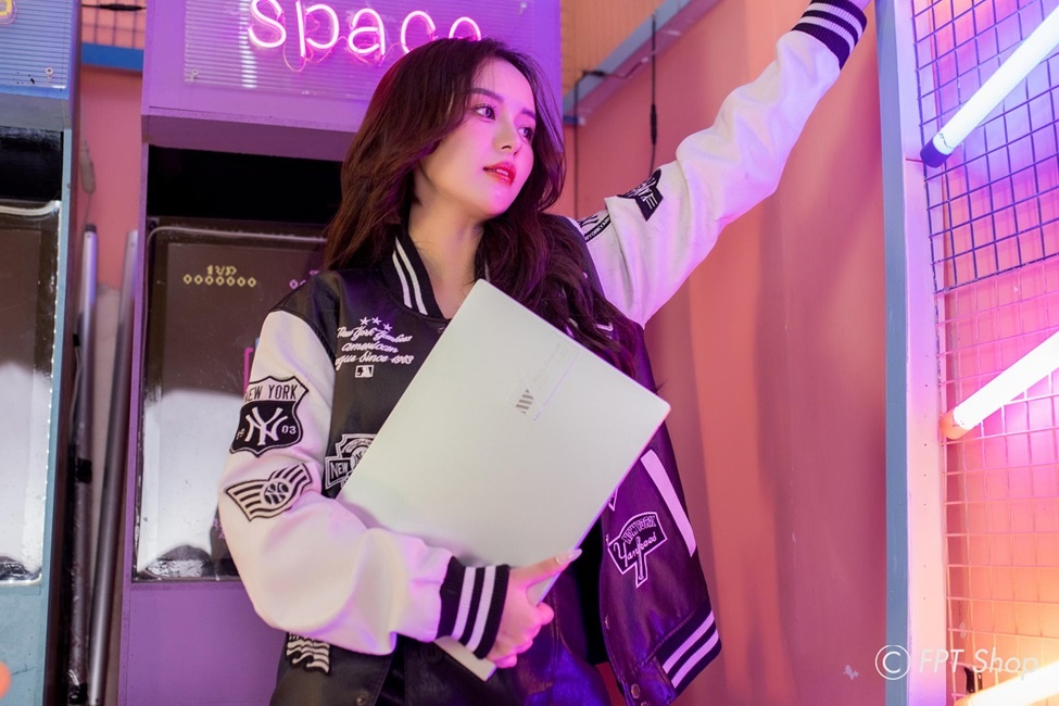 laptop gia tot anh 1