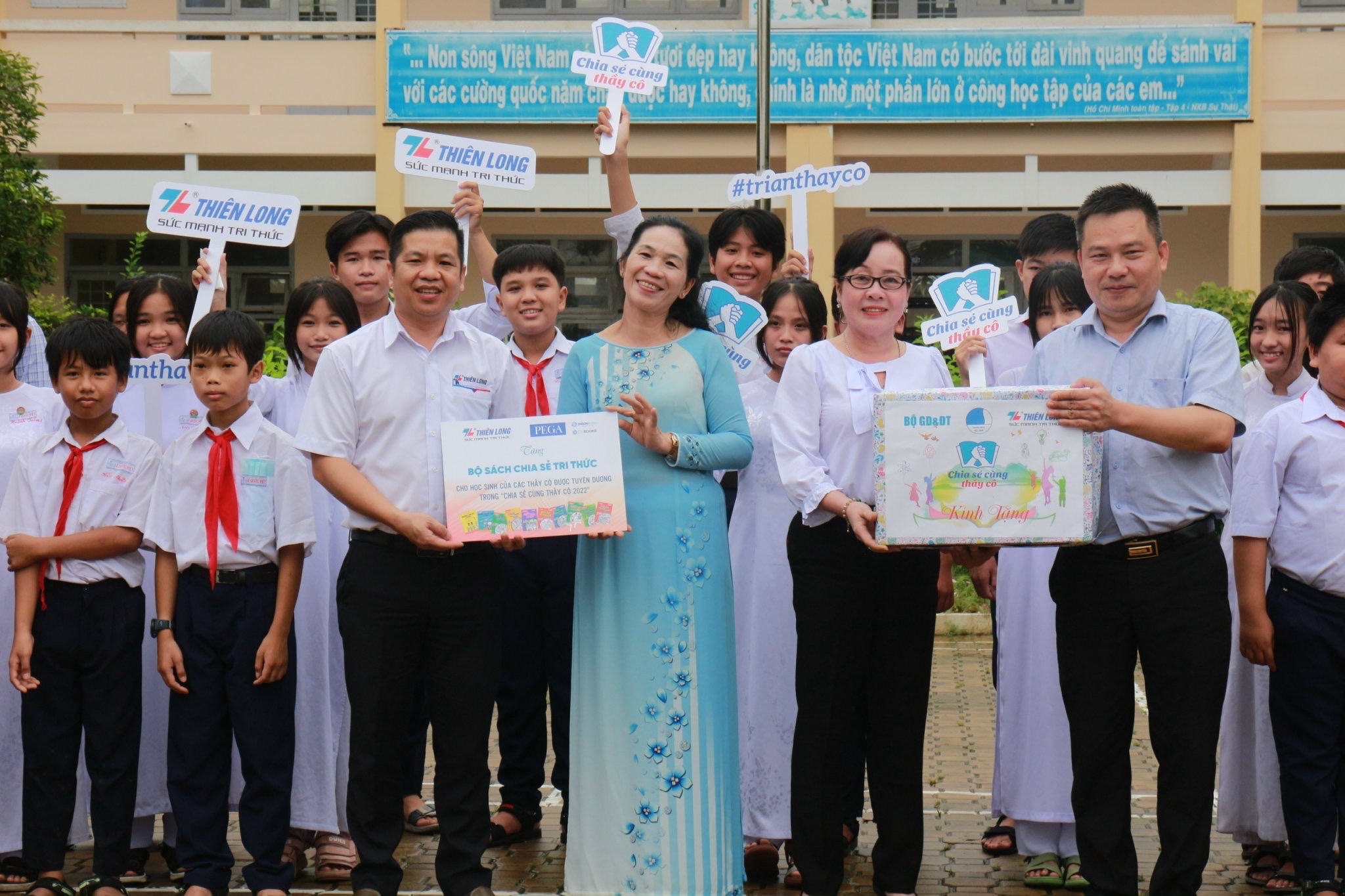 Chia se cung thay co 2022 - nguon nang luong moi voi hanh trinh 8 nam hinh anh