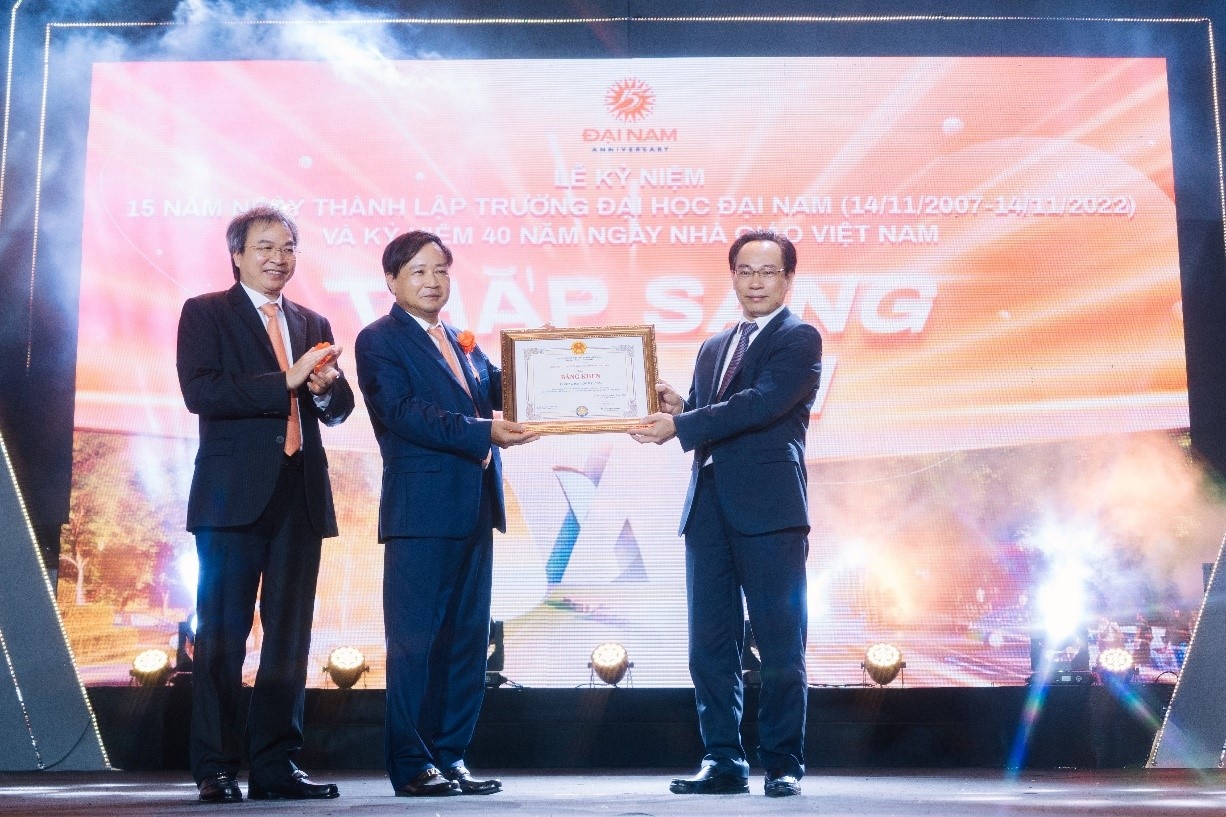 Dai hoc Dai Nam anh 3