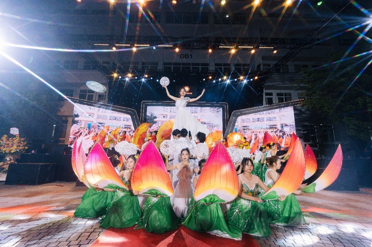 Dai hoc Dai Nam anh 7