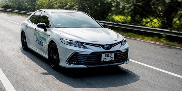 Dong co hybrid phu hop co so ha tang tai Viet Nam hinh anh