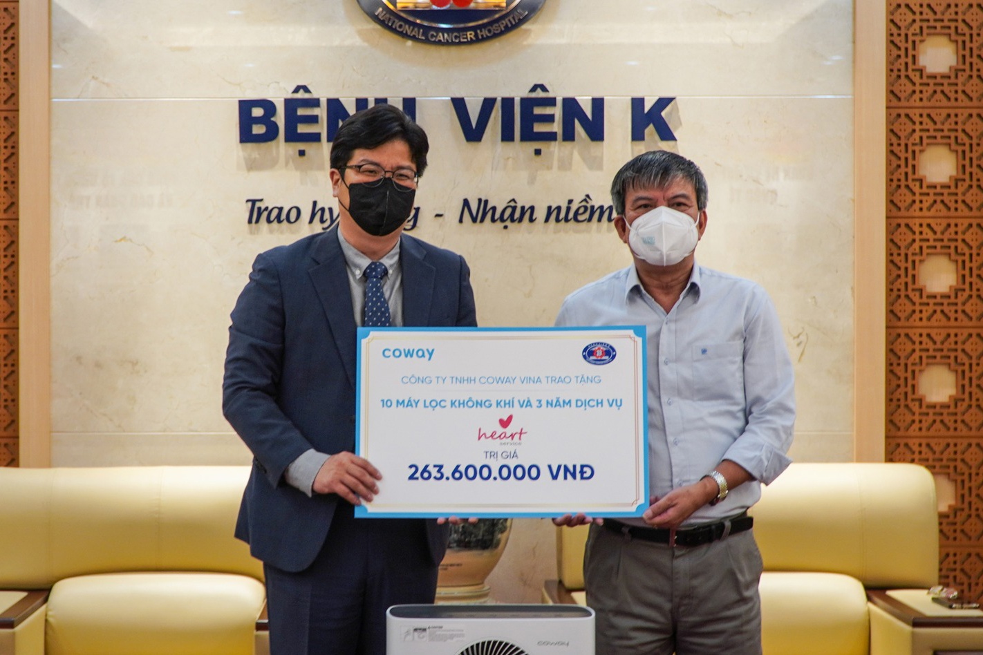 Coway Vina tang 10 may loc khong khi cho Benh vien K Trung uong hinh anh