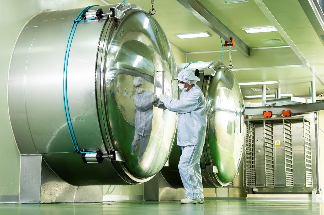 Erom,  bua an tho anh 2