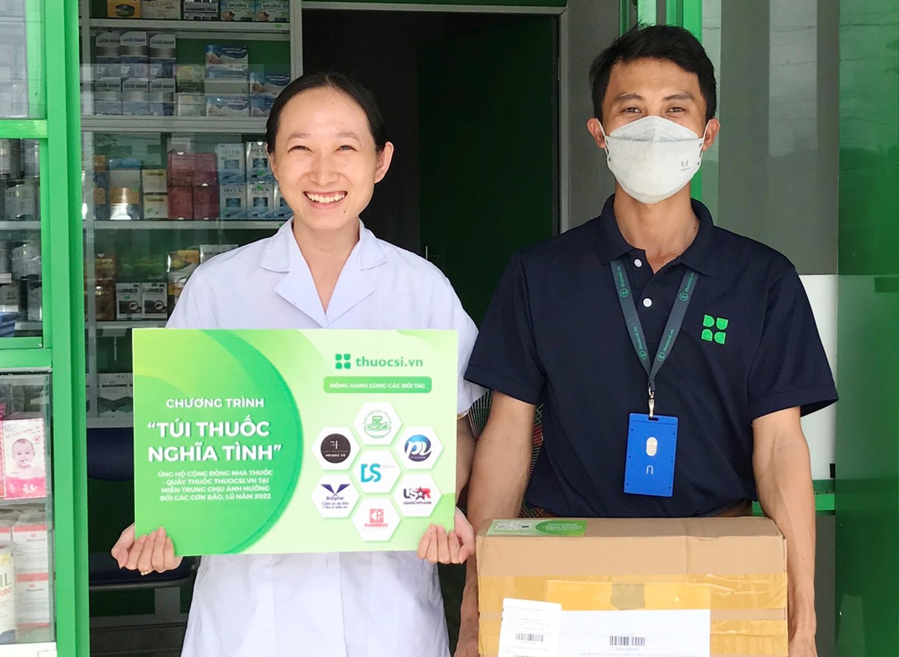 BuyMed ho tro cong dong nha thuoc chiu anh huong boi bao lu hinh anh