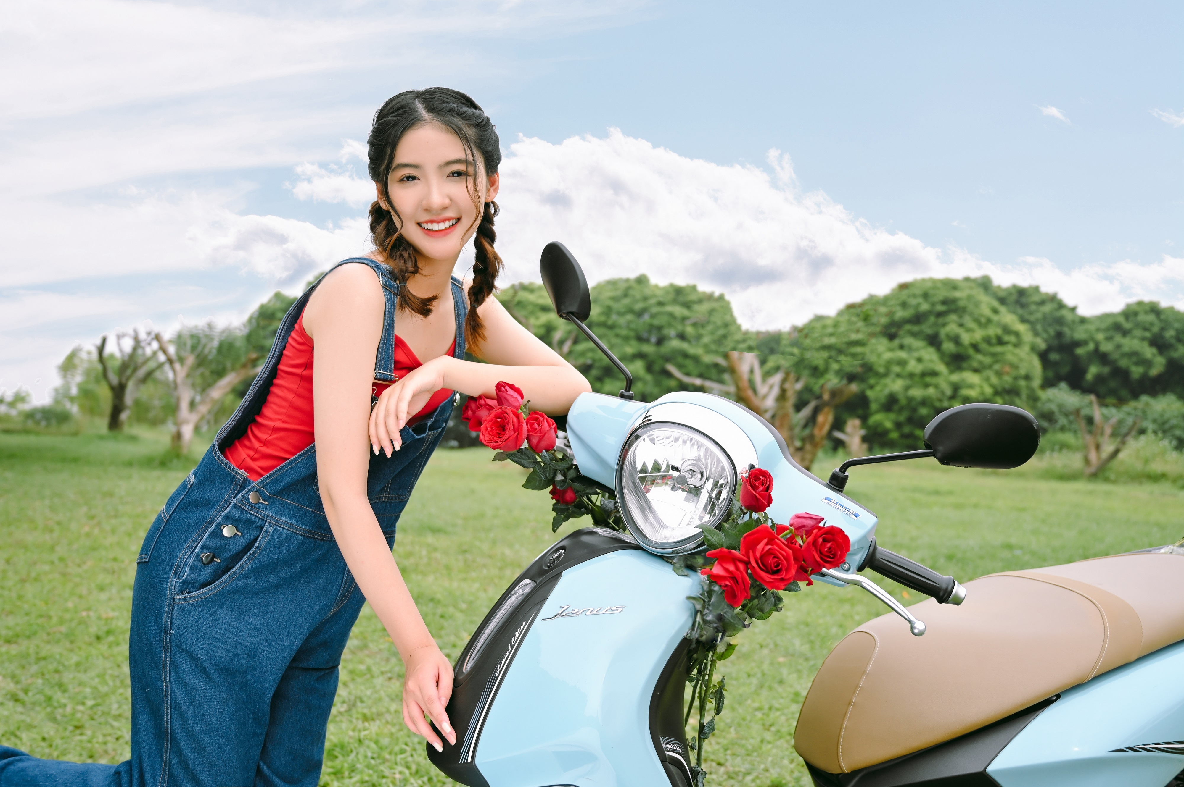 Yamaha Janus dong hanh nhung khoanh khac hanh phuc cua tuoi tre hinh anh