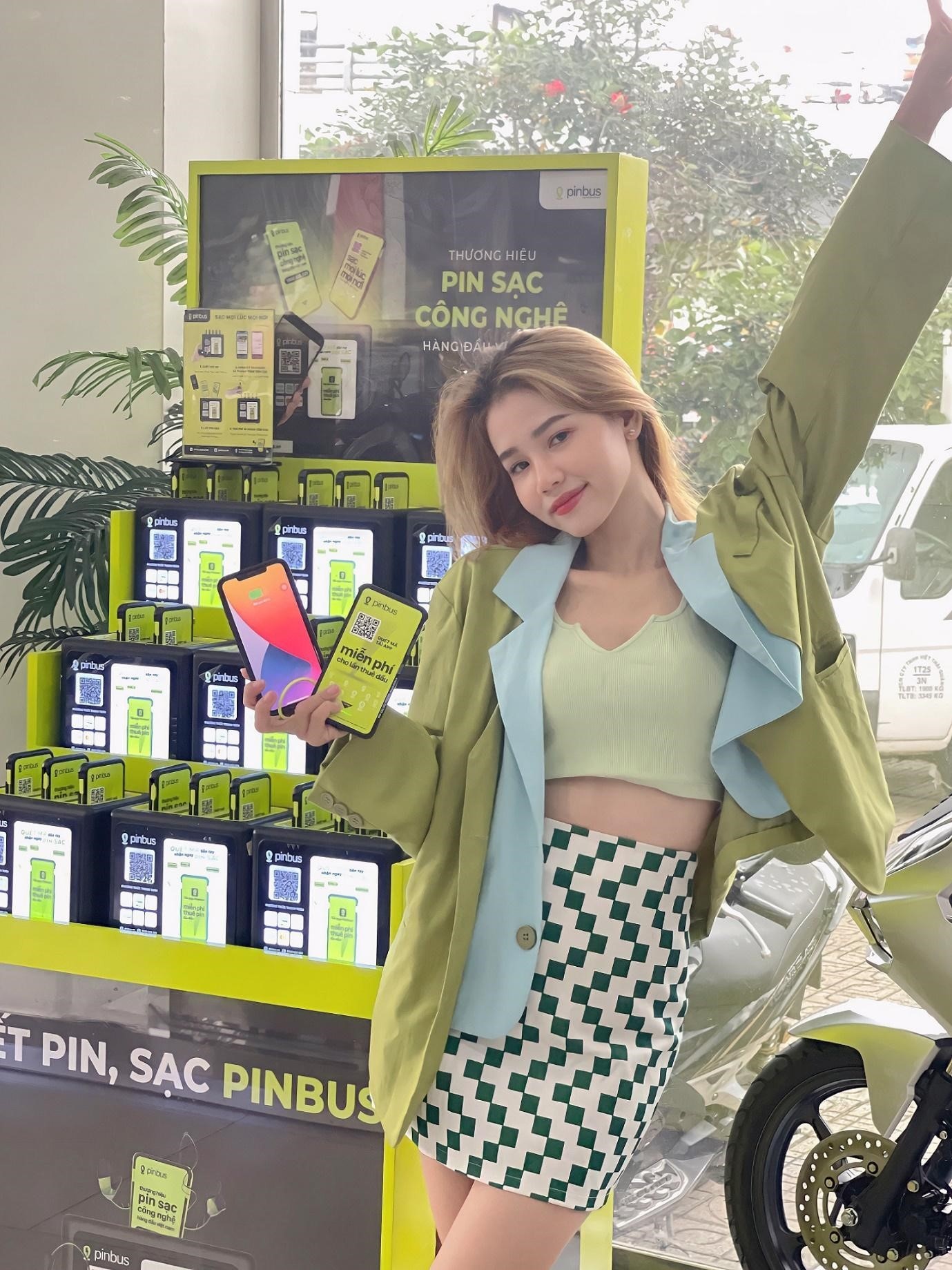 Thue pin dien thoai anh 3