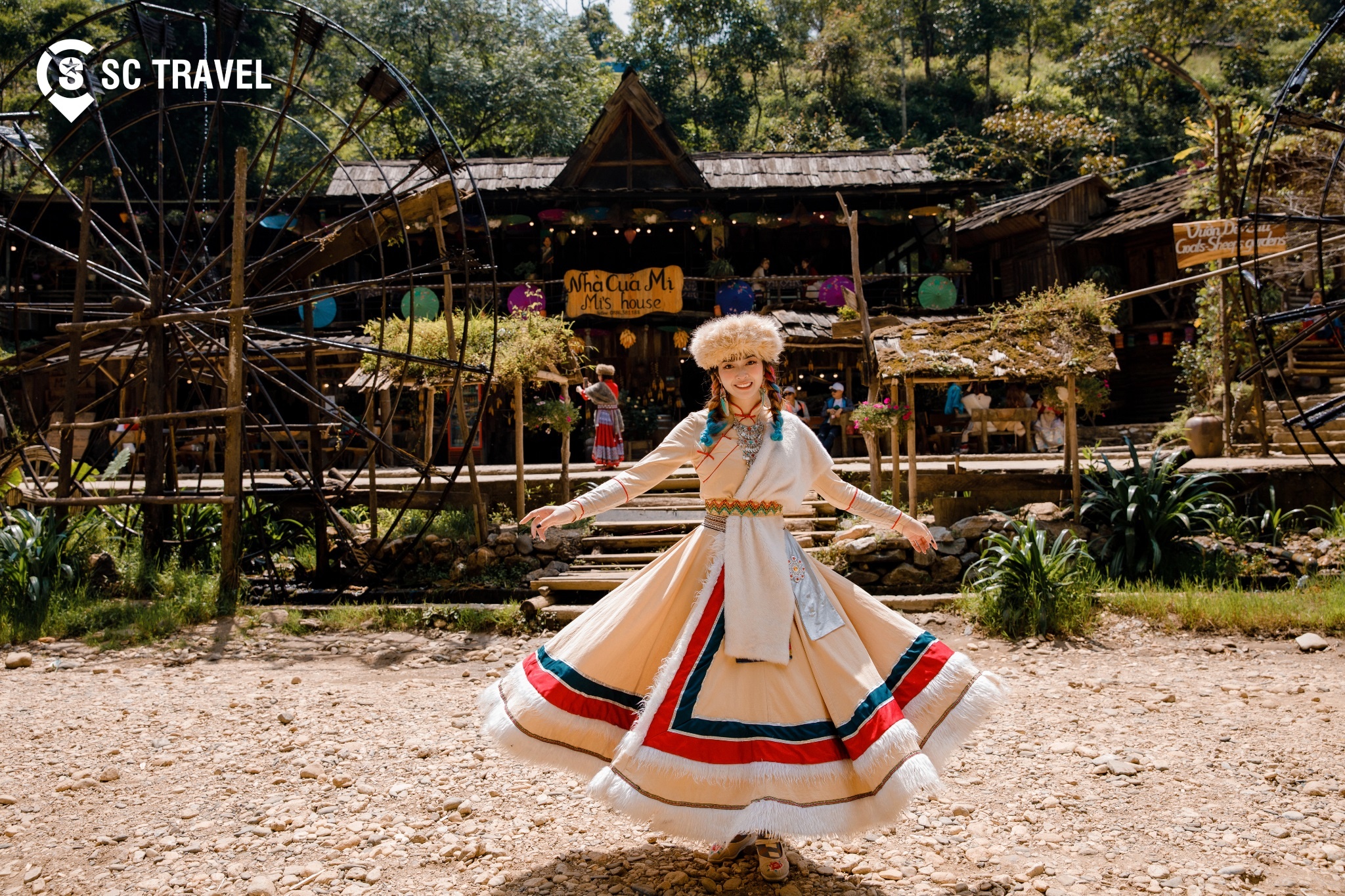 tour du lich,  phat trien du lich anh 2