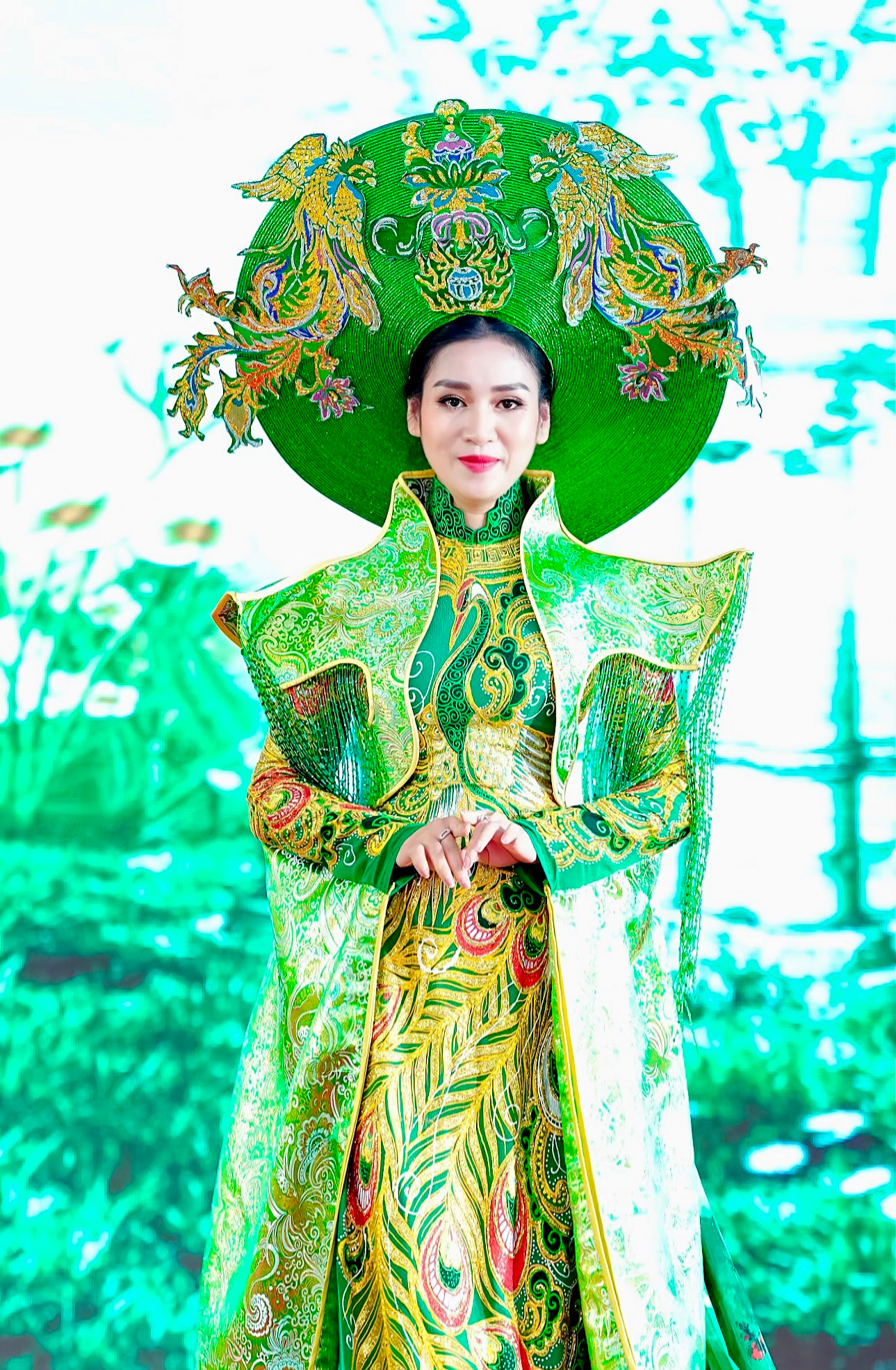 Long phụng trình tường ảnh 4 Long phung trinh tuong anh 4