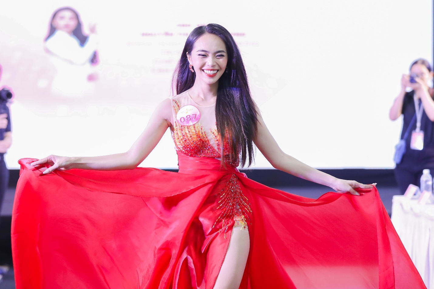 Miss UEF 2022,  vẻ đẹp lan tỏa ảnh 7 Miss UEF 2022,  ve dep lan toa anh 7