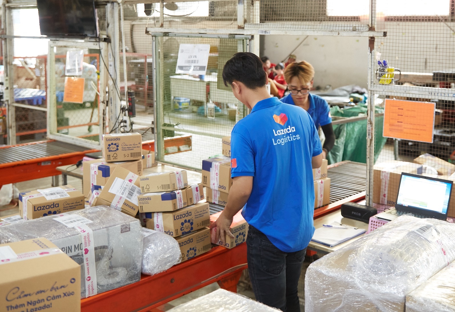 Lazada,  Lazada Logistics anh 1