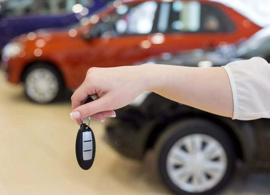 Mua oto khong con la giac mo xa xi doi voi nguoi Viet hinh anh