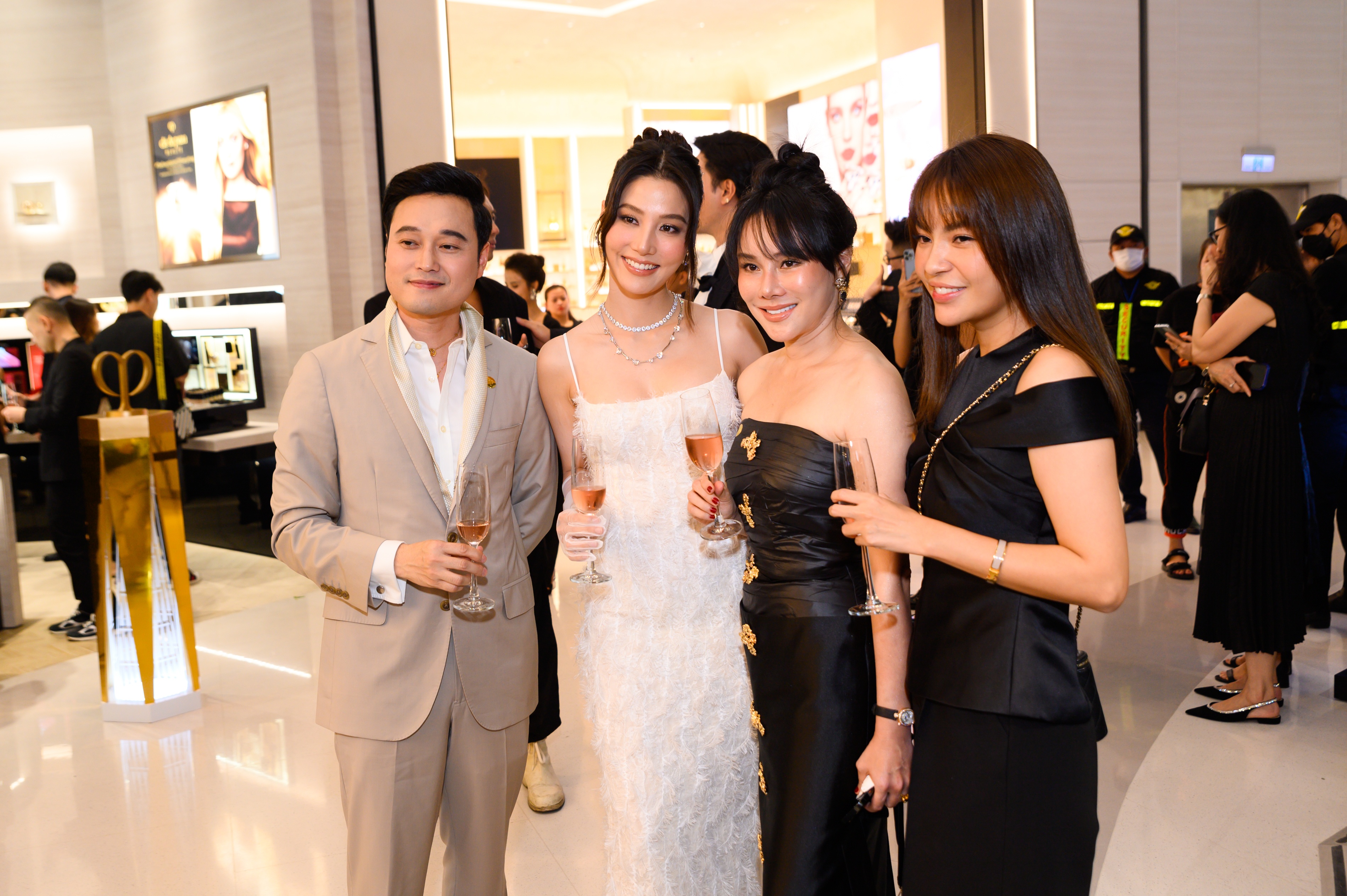 Cle de Peau Beaute anh 5