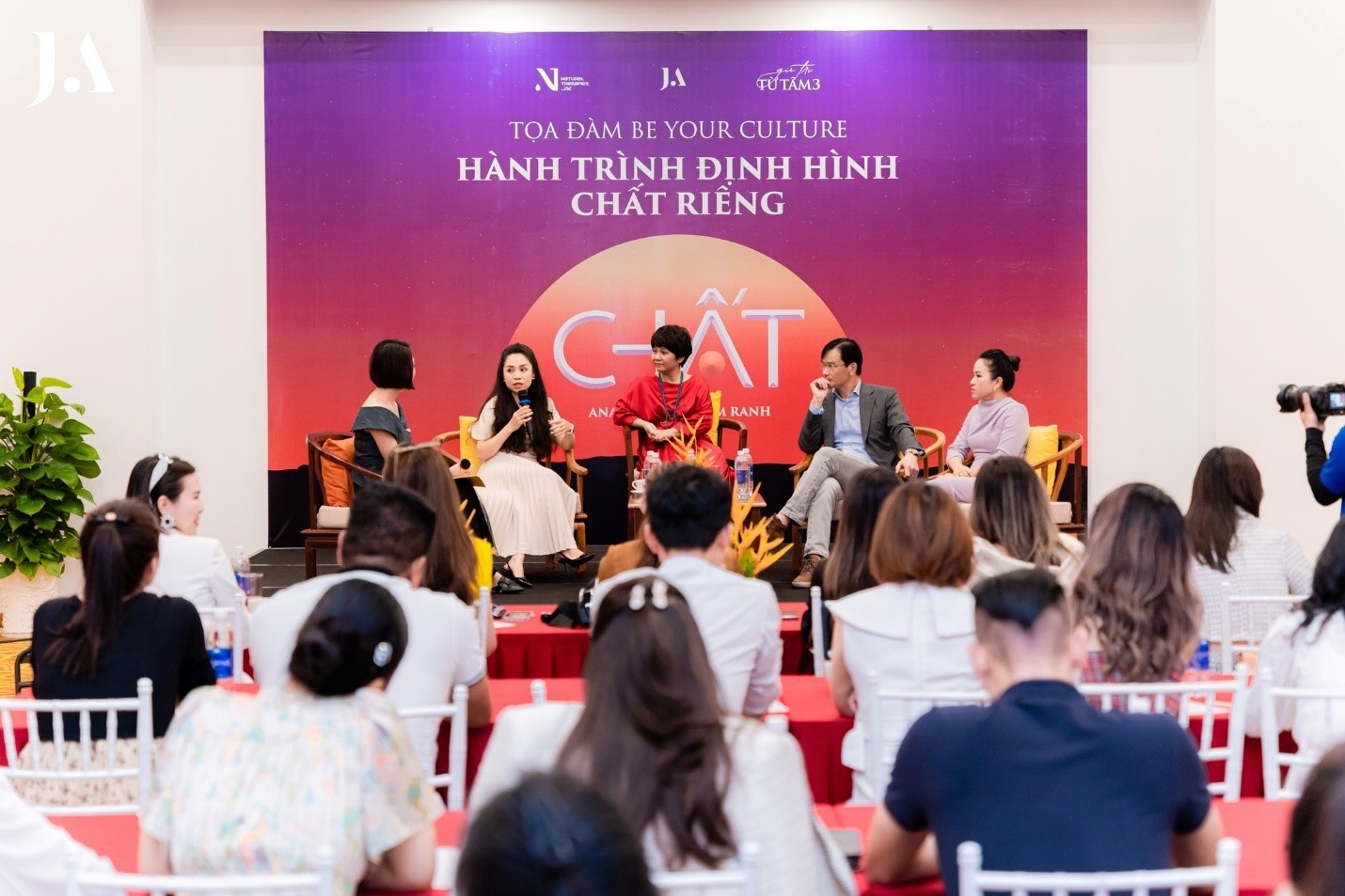 Juliette Armand anh 4