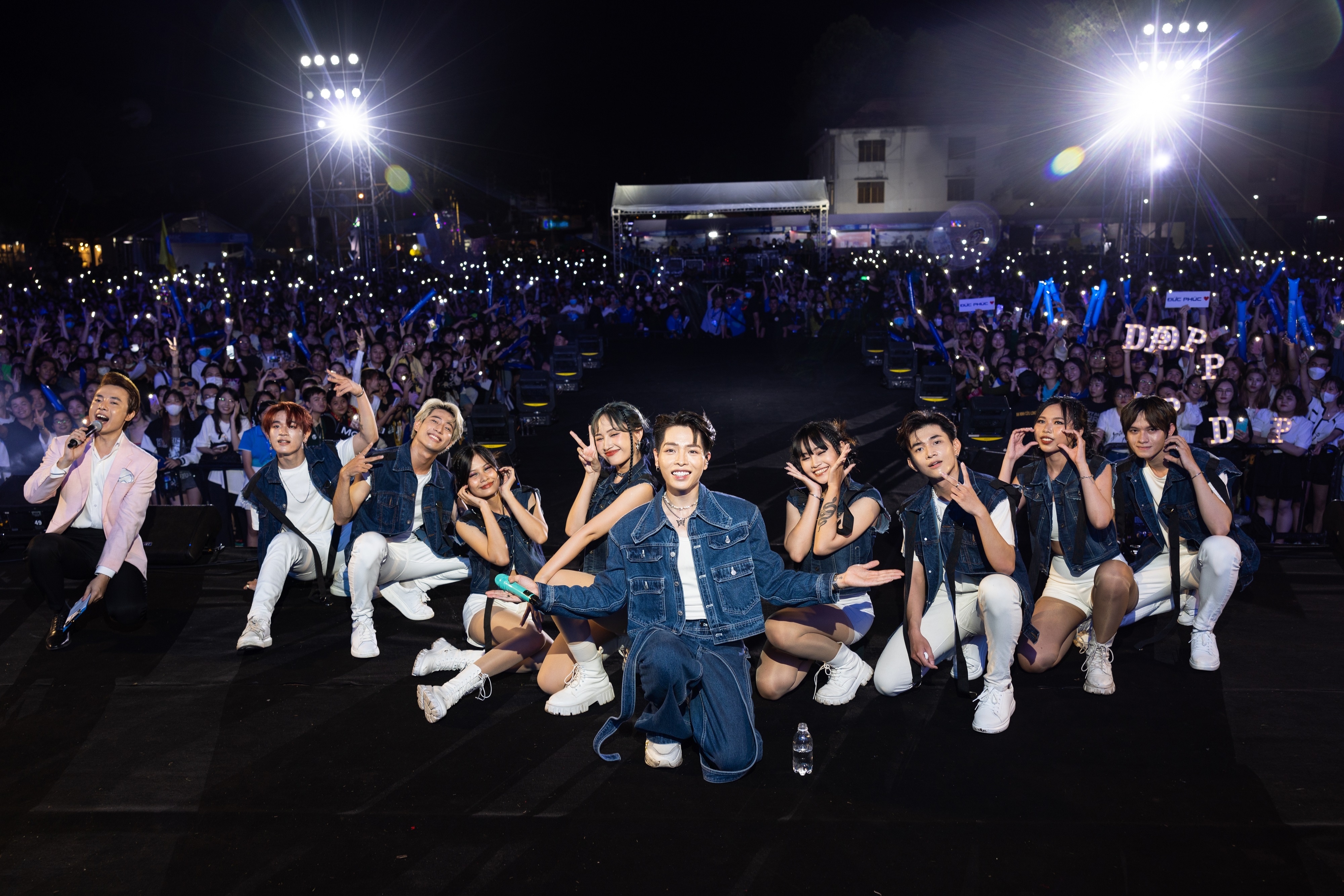 Mcredit ảnh 7 Mcredit anh 7