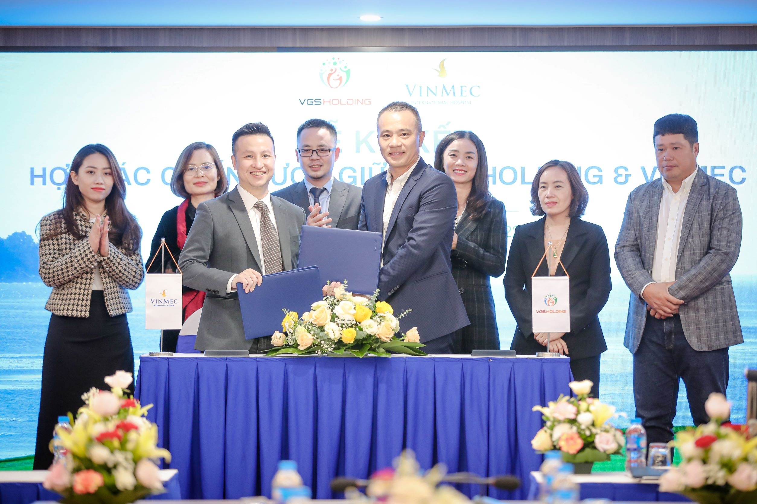 Vinmec hop tac VGS Holding cham soc suc khoe toan dien cho golfer hinh anh