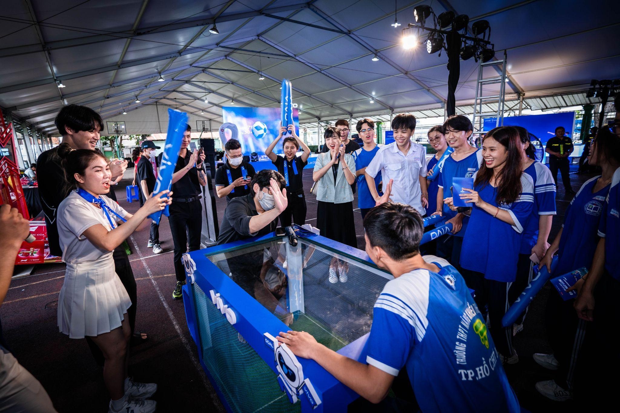 V25 Pro,  vivo anh 7