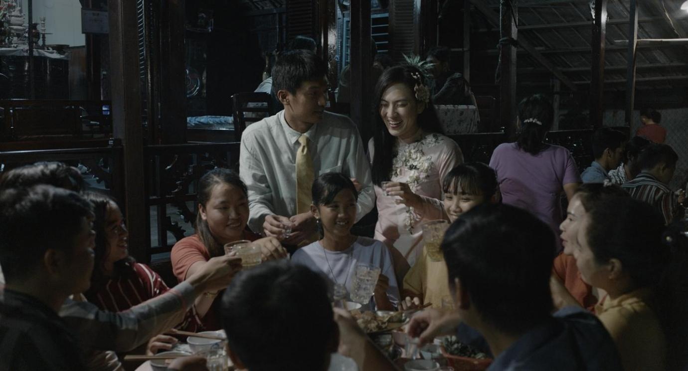 Tro tan ruc ro anh 1