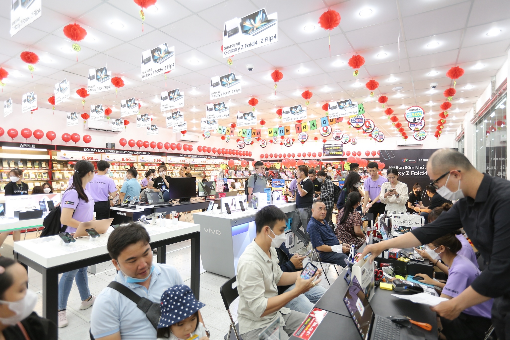 Nhieu san pham cong nghe va gia dung giam den 50% tai FPT Shop hinh anh