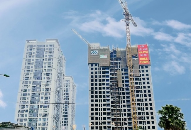 Du an Rose Town sap vuot tien do cat noc toa DV01 hinh anh