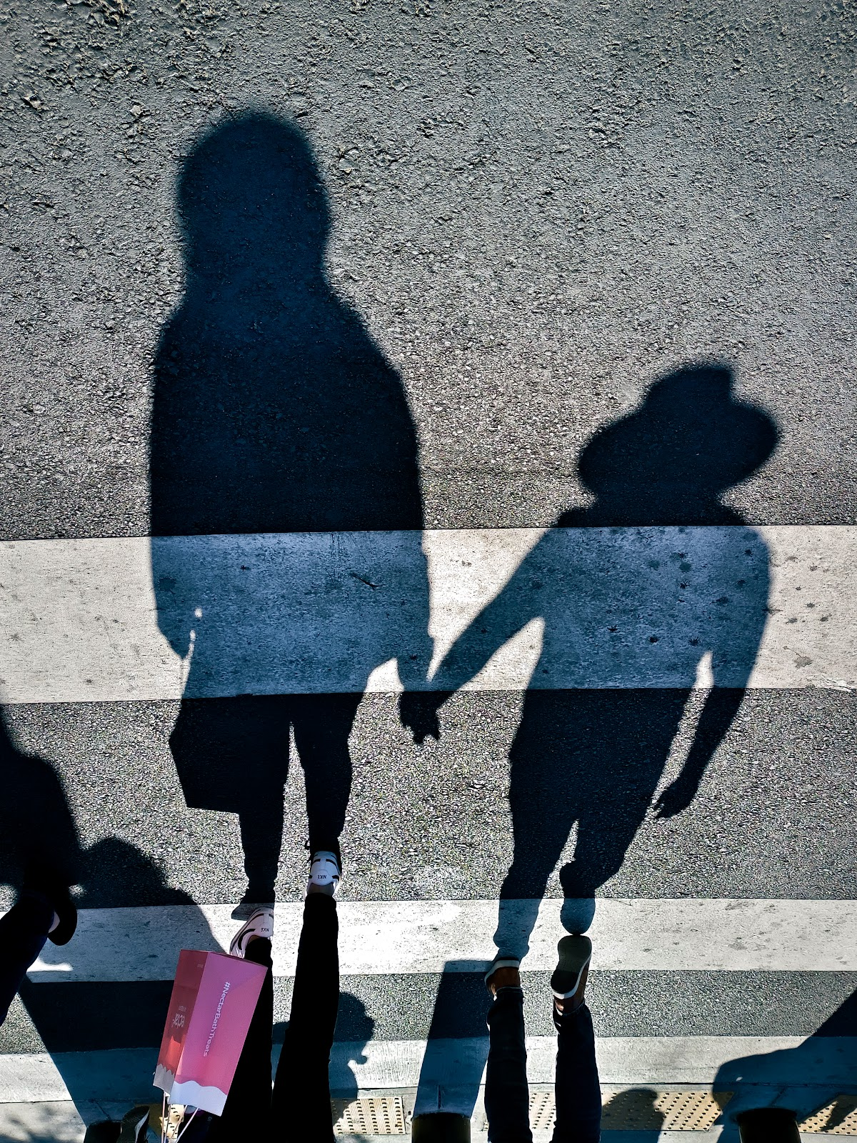 camera tren vivo V25 Pro anh 2