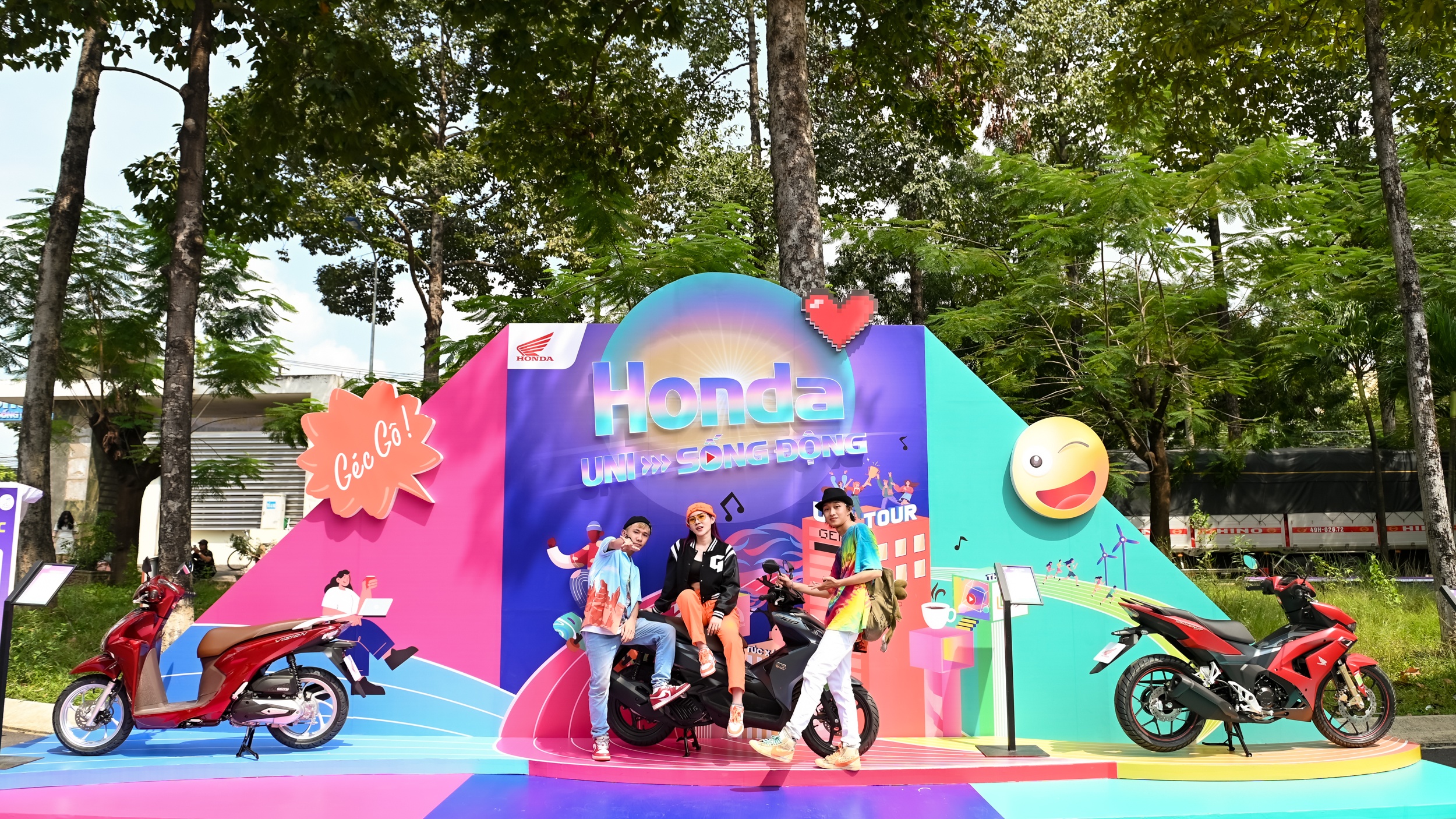 Honda UNI-Tour,  UNI-Song dong anh 6