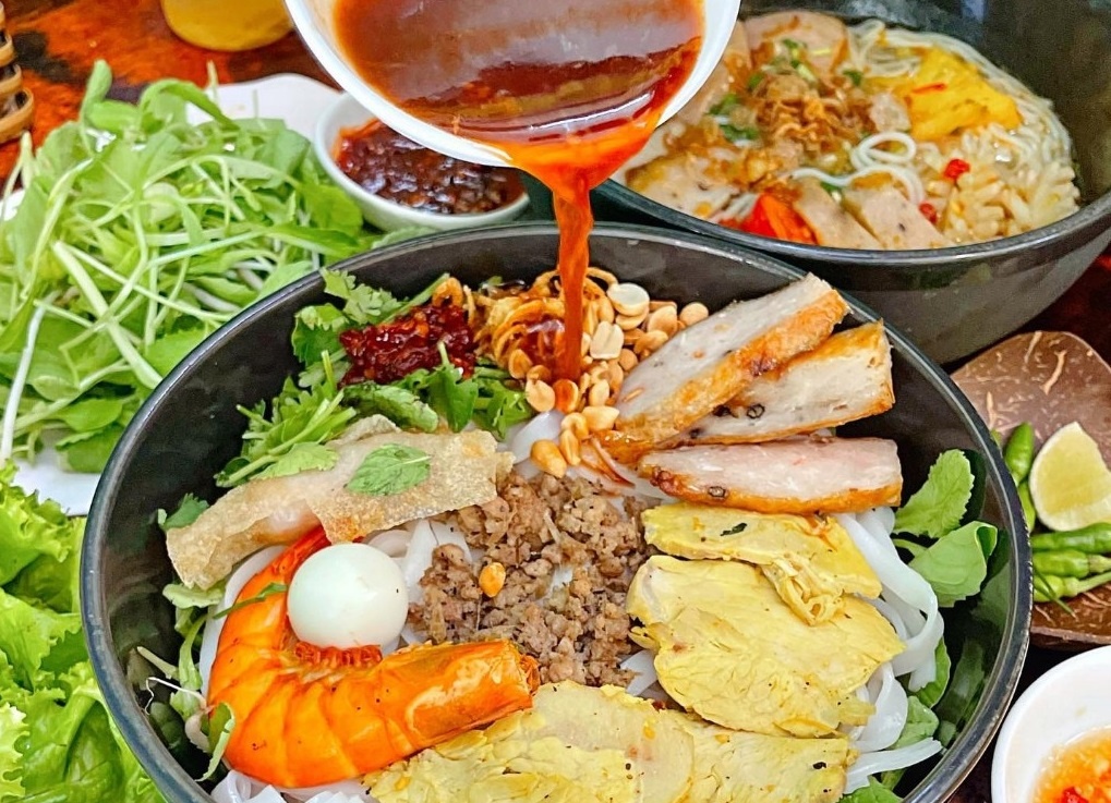 Khoi nghiep bang tinh yeu voi mon ngon xu Quang hinh anh