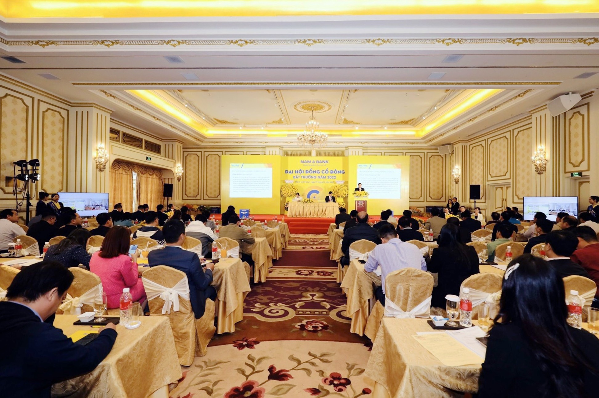 Nam A Bank,  Tran Ngo Phuc Vu anh 1