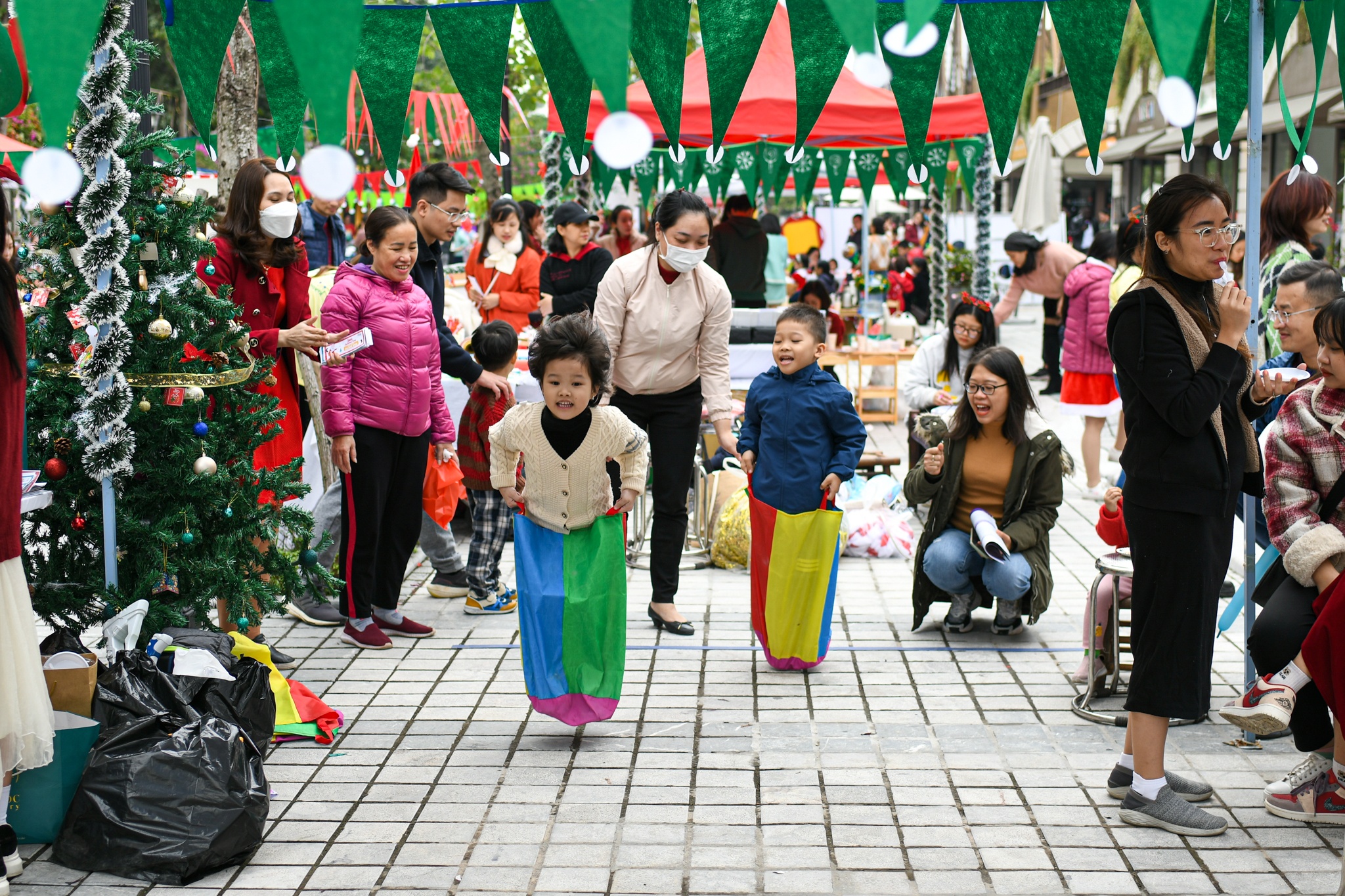 Pont de Long Bien,  Mailand Hanoi City anh 7