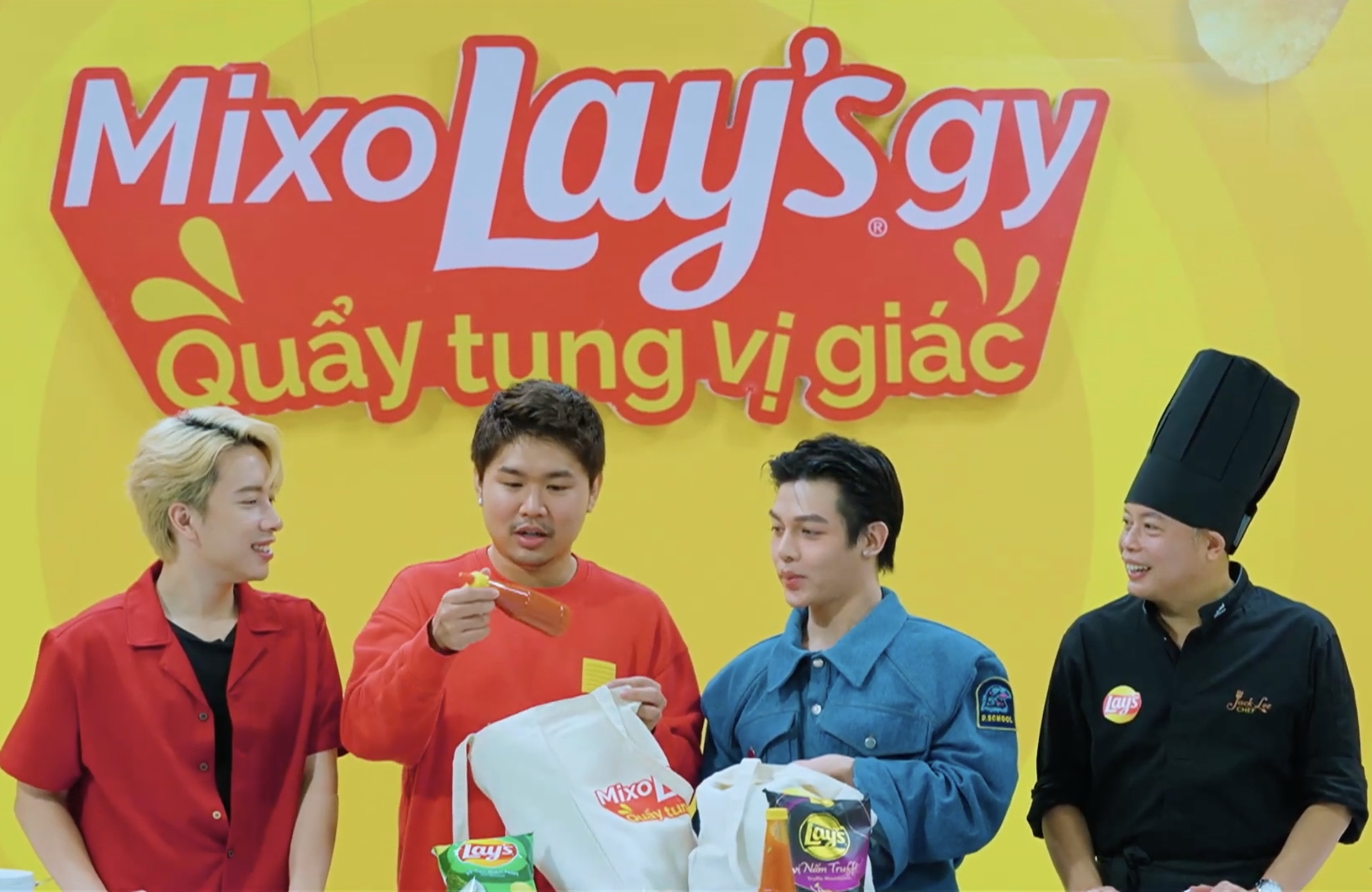 Khach moi bien tau snack khoai tay Lay’s trong game show am thuc hinh anh