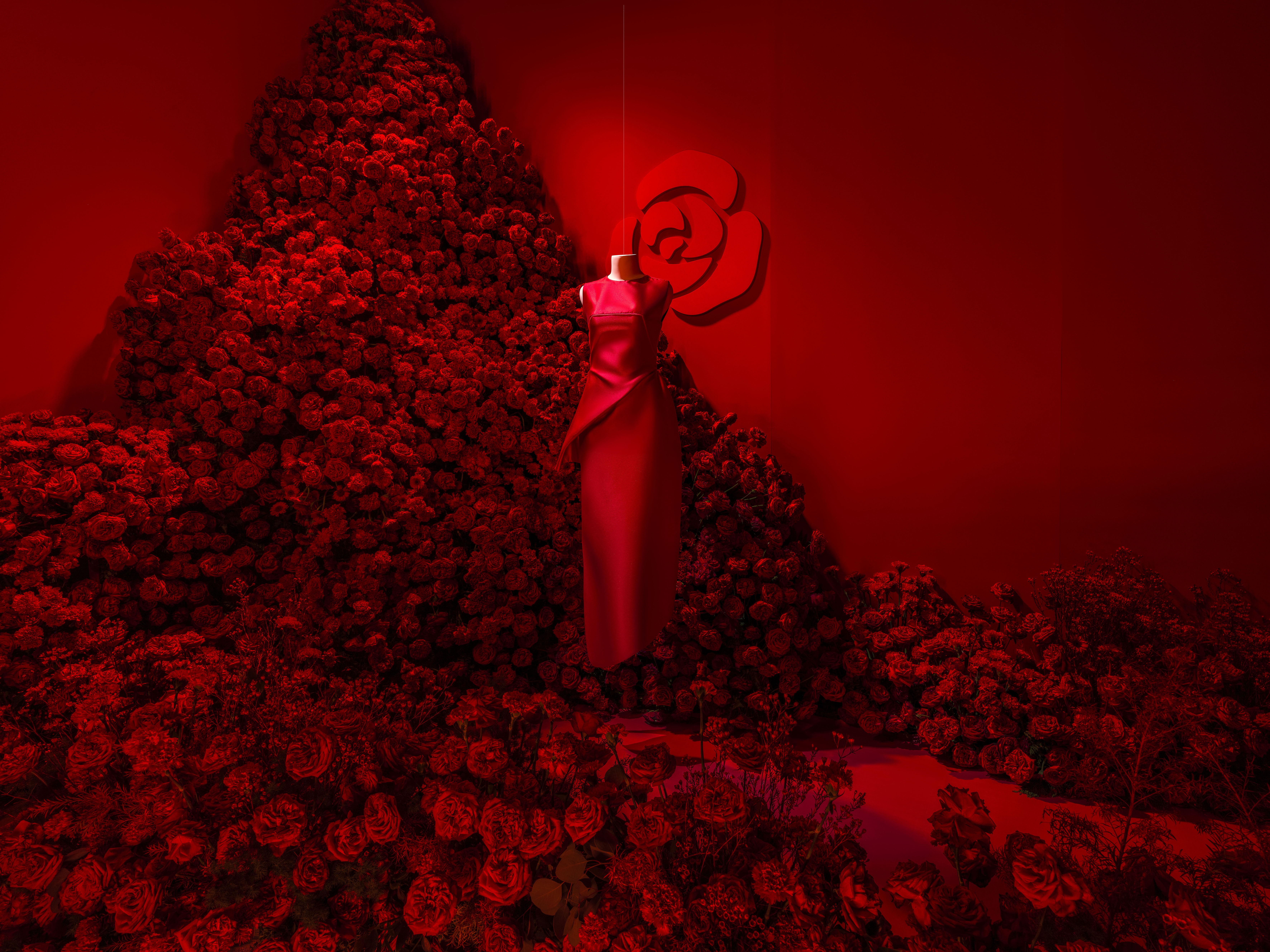 Dau an trien lam thoi trang 'Cuoc dao choi cua nhung canh hoa' hinh anh