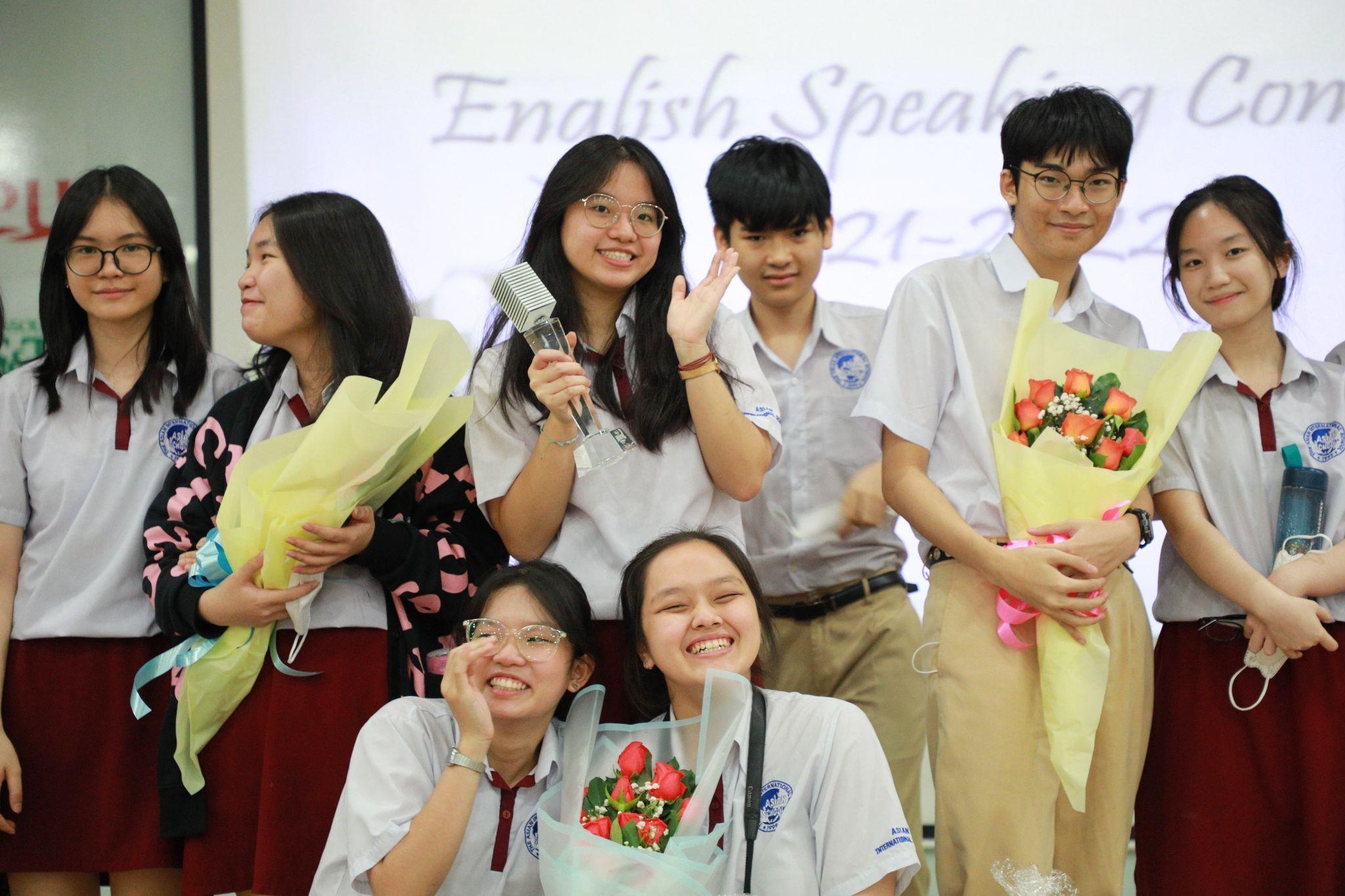 Quoc te A Chau,  Asian School anh 2