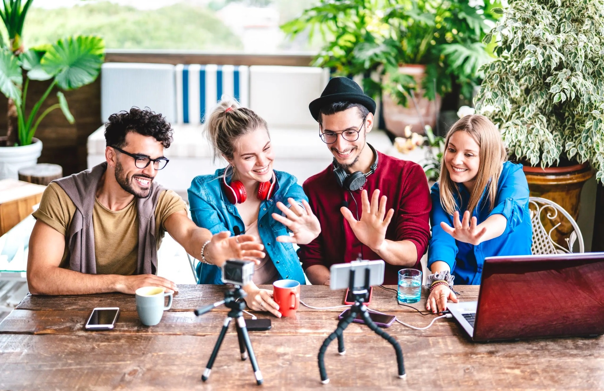 sang tao noi dung,  mang xa hoi anh 2