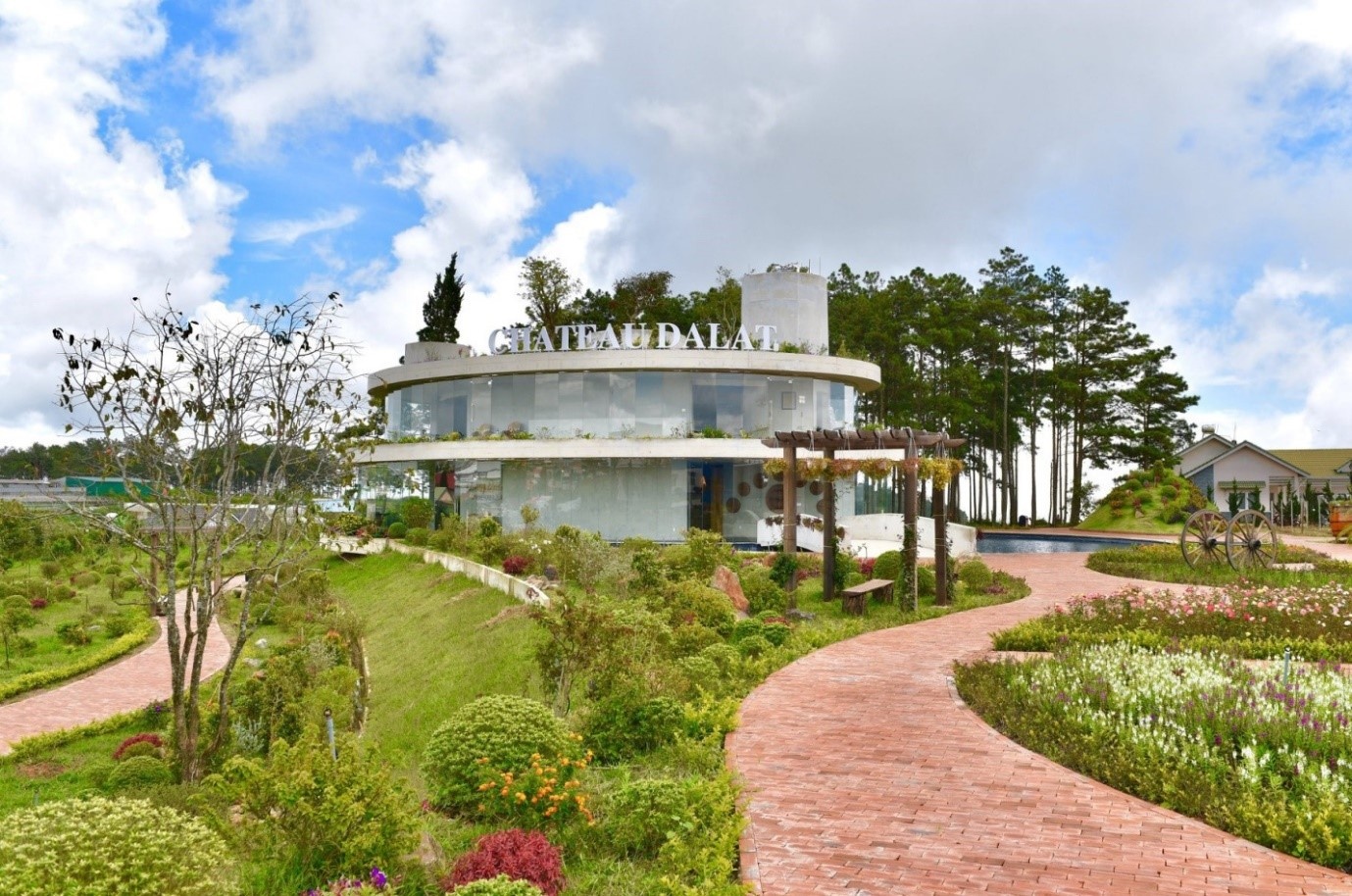 Trai nghiem Le hoi vang non tuoi tai Festival hoa Da Lat 2022 hinh anh