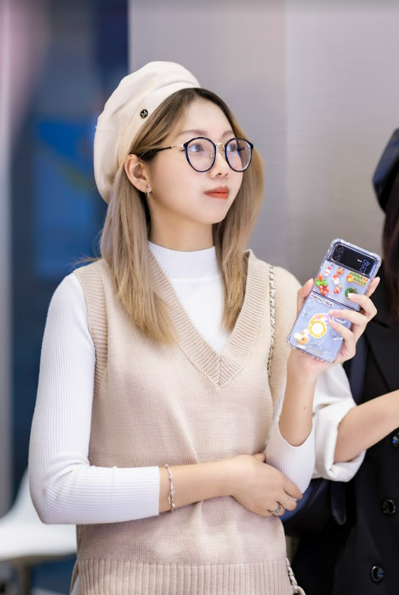 Galaxy Z Flip4 anh 8