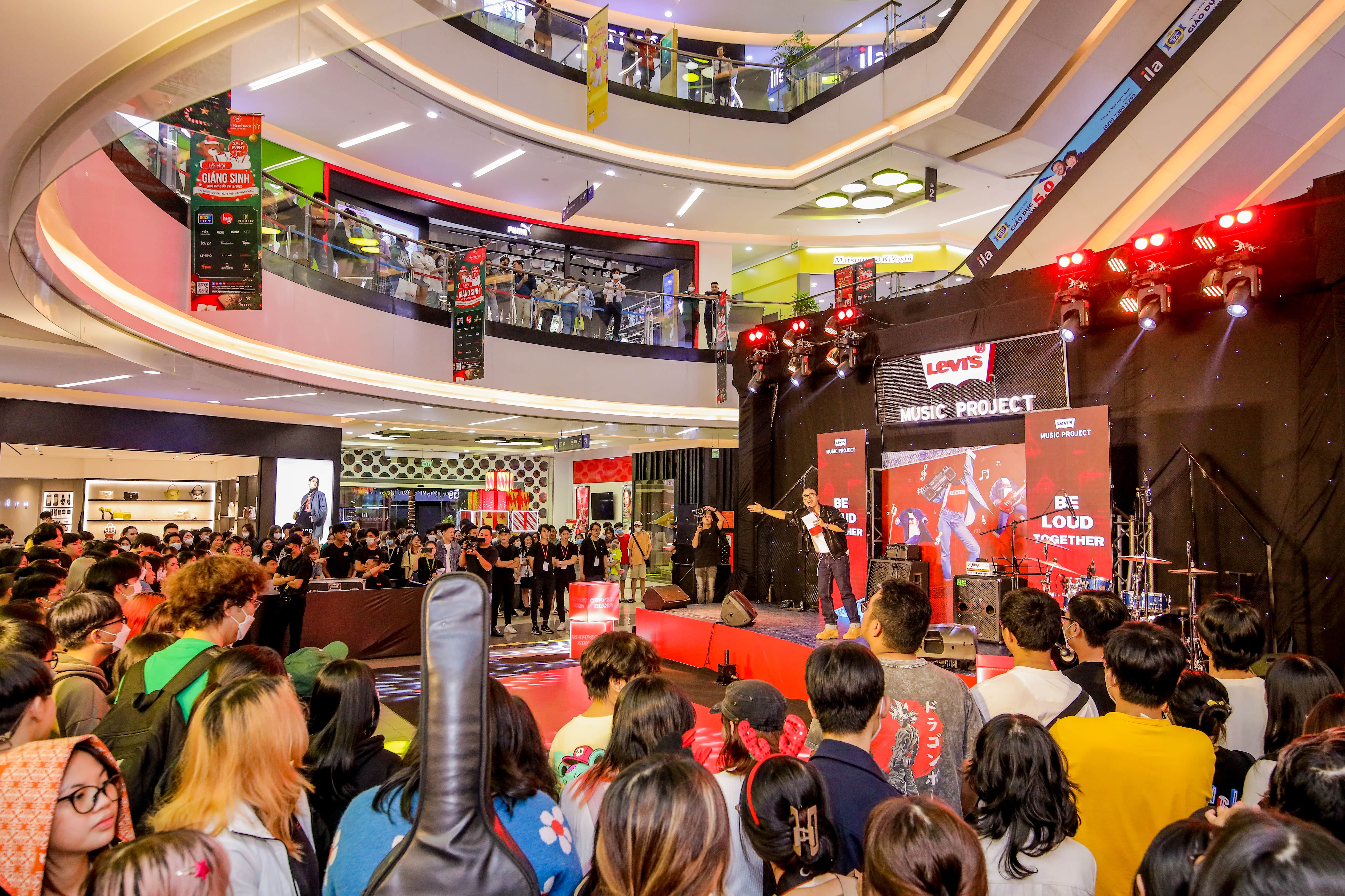 Yuno Bigboi, Ngot va Mai Am Nhac lan toa gia tri song tich cuc hinh anh