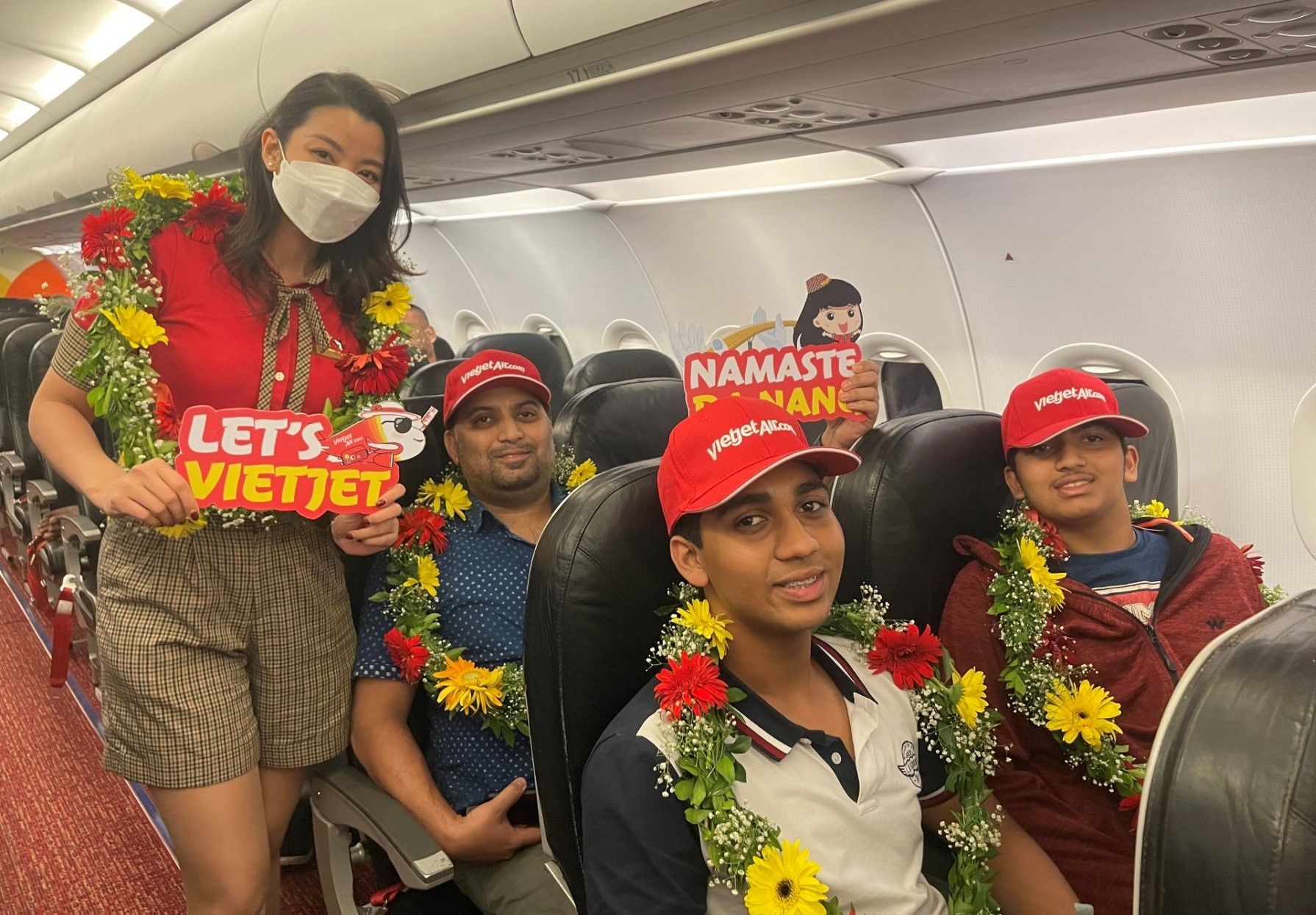 Vietjet,  hang khong gia re anh 3