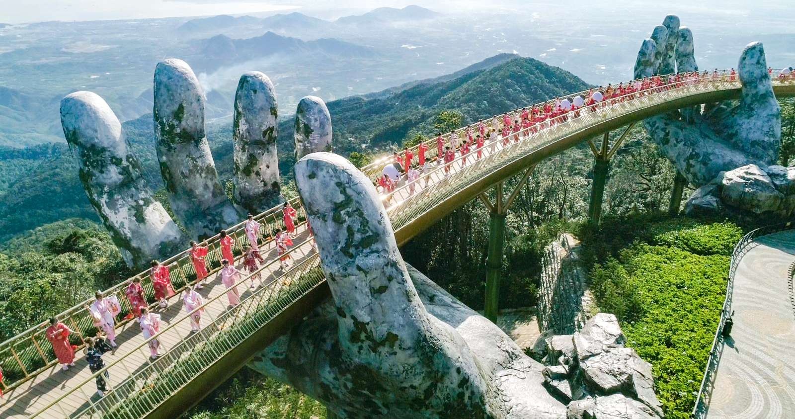 Vietjet,  hang khong gia re anh 2