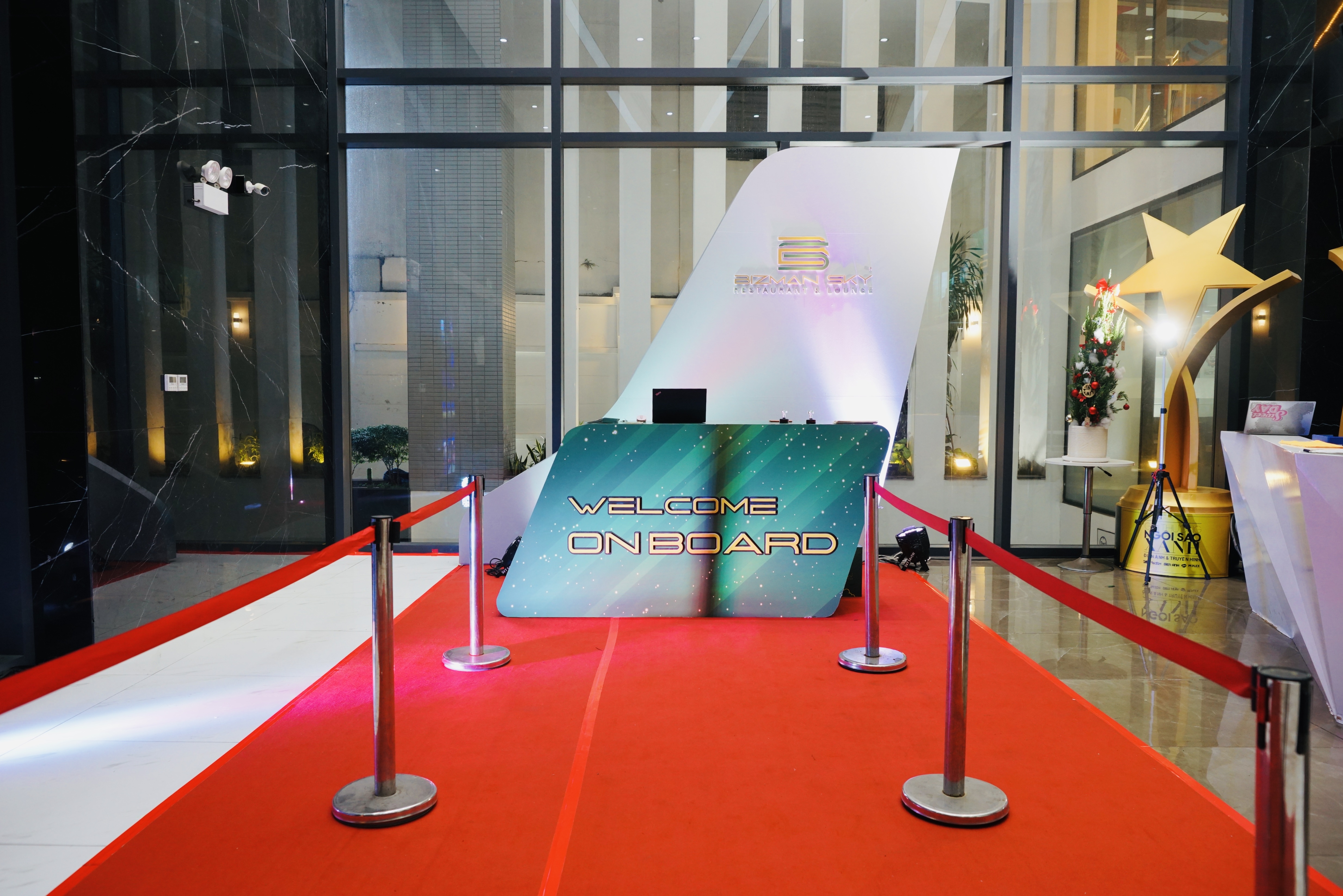 Nha hang hang sang anh 2