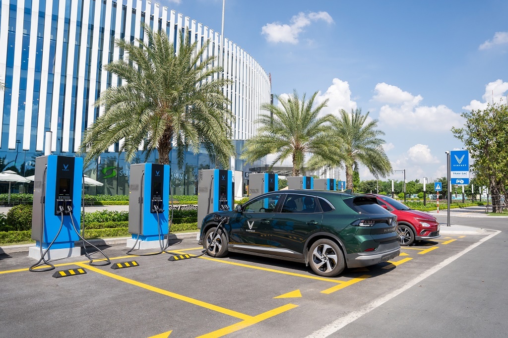 VinFast dang o dau trong cuoc dua pho cap xe dien tai Dong Nam A? hinh anh