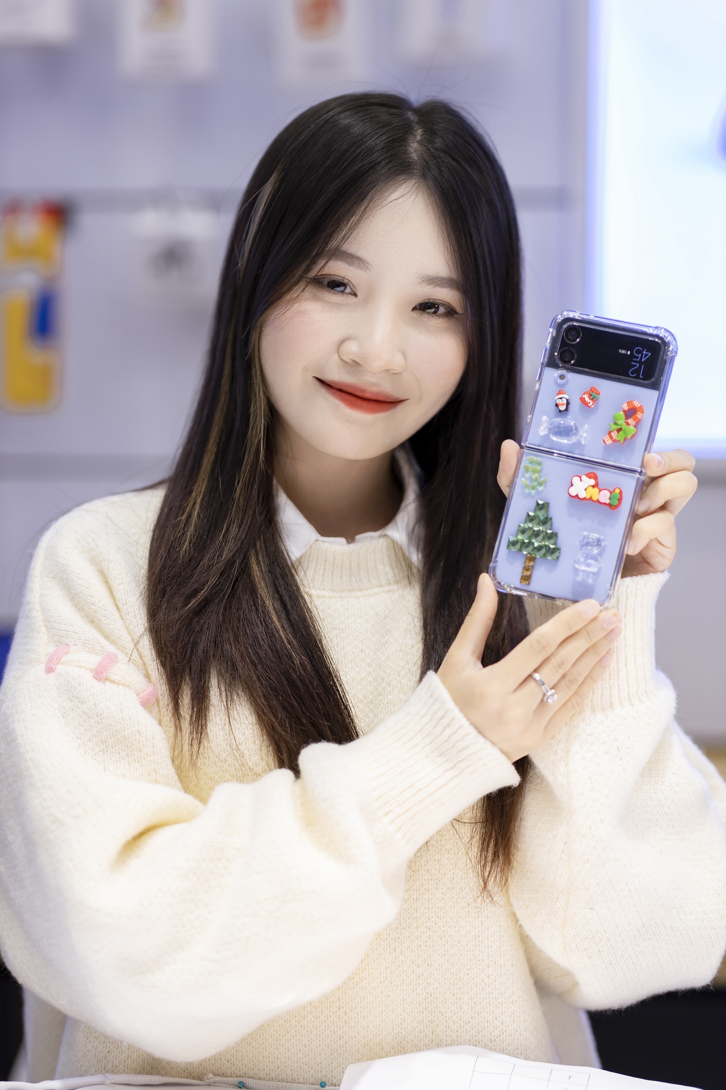 Galaxy Z Flip4 anh 8