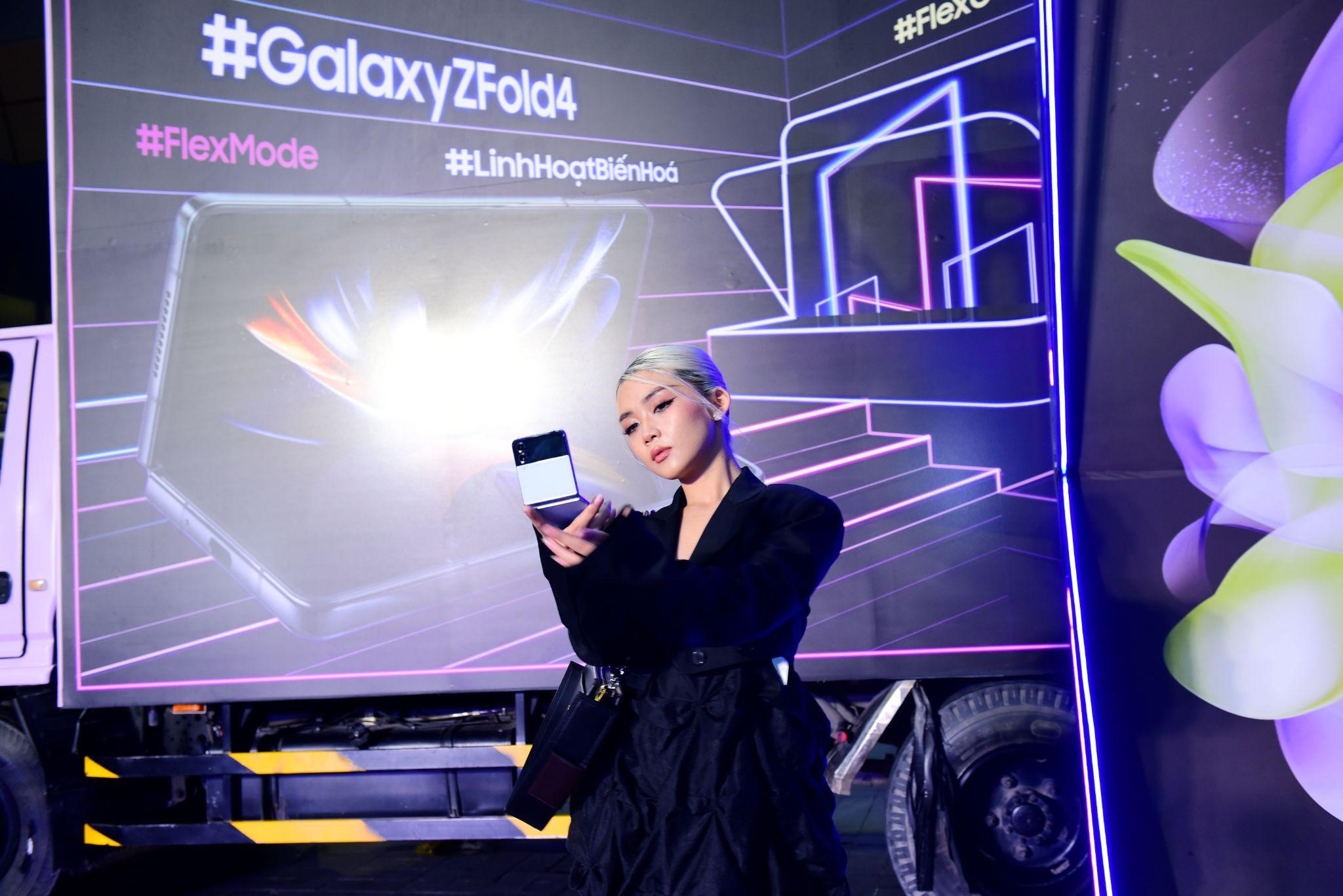 Galaxy Z Flip4 anh 11