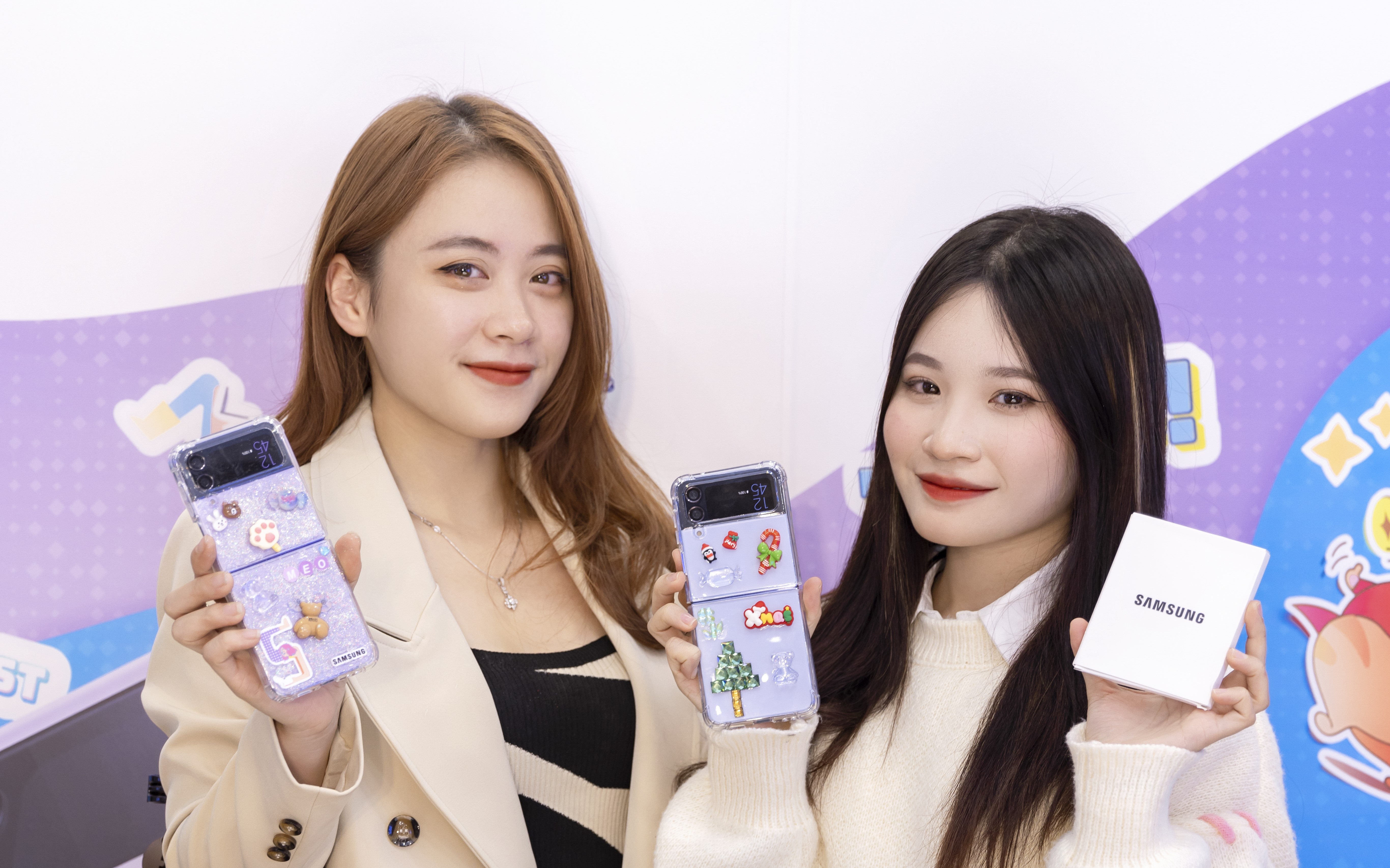 Cach smartphone gap Z Flip4 lan toa su tich cuc den nguoi tre hinh anh