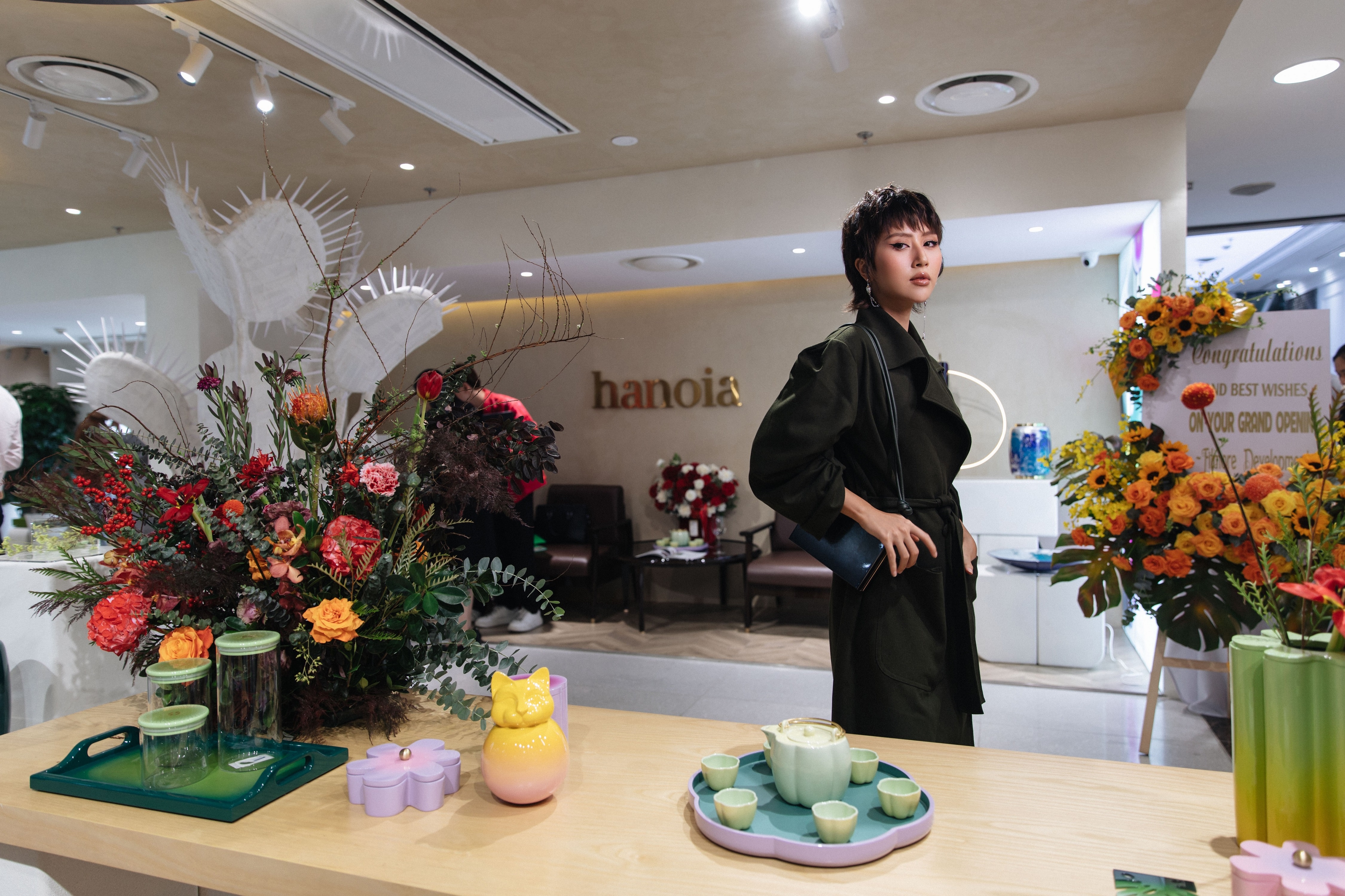 Hanoia mang dien mao moi thu hut gioi tre hinh anh