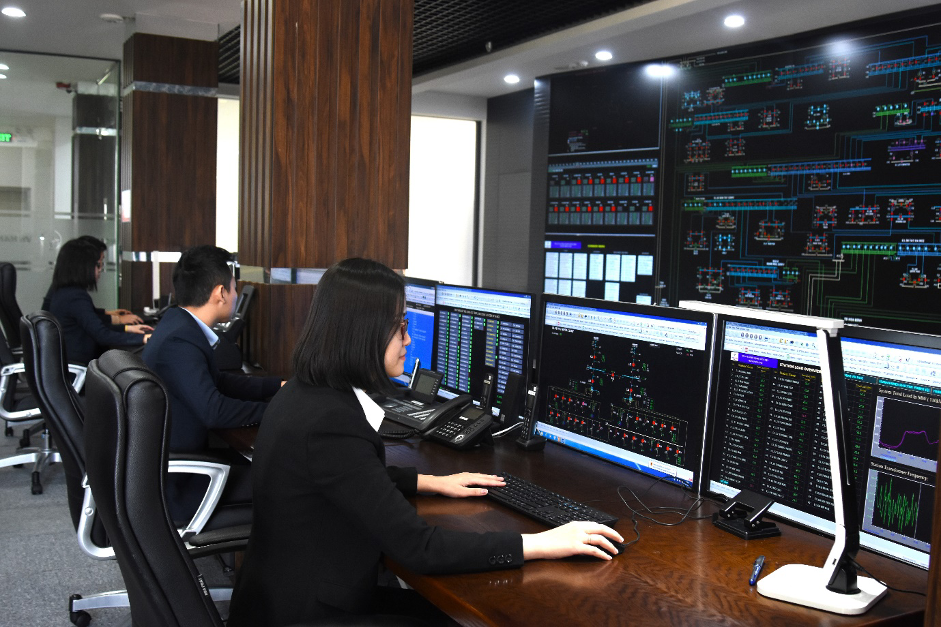 EVNHANOI dap ung yeu cau khat khe cung ung dien phuc vu thu do hinh anh