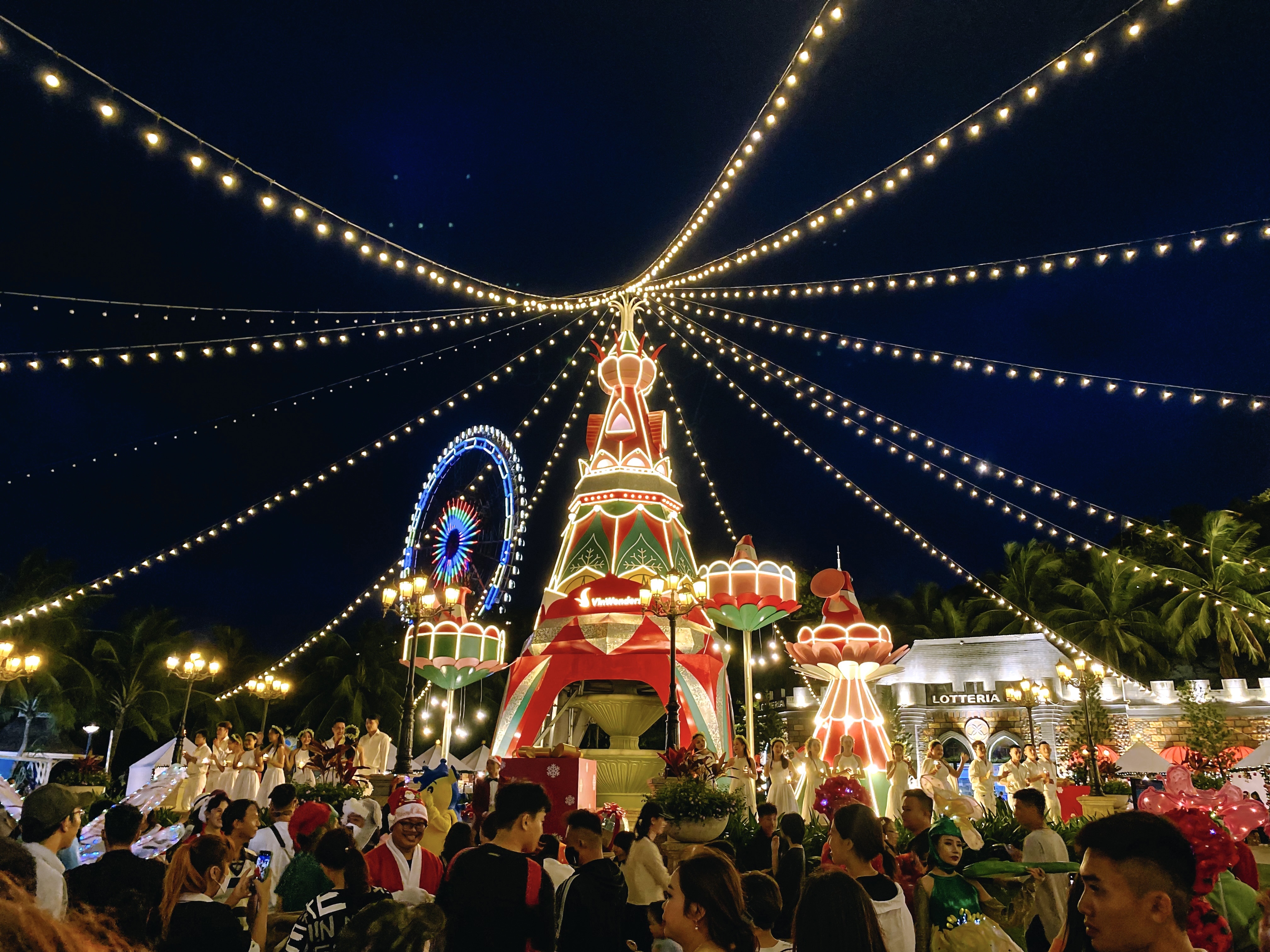 dien mao le hoi anh 8